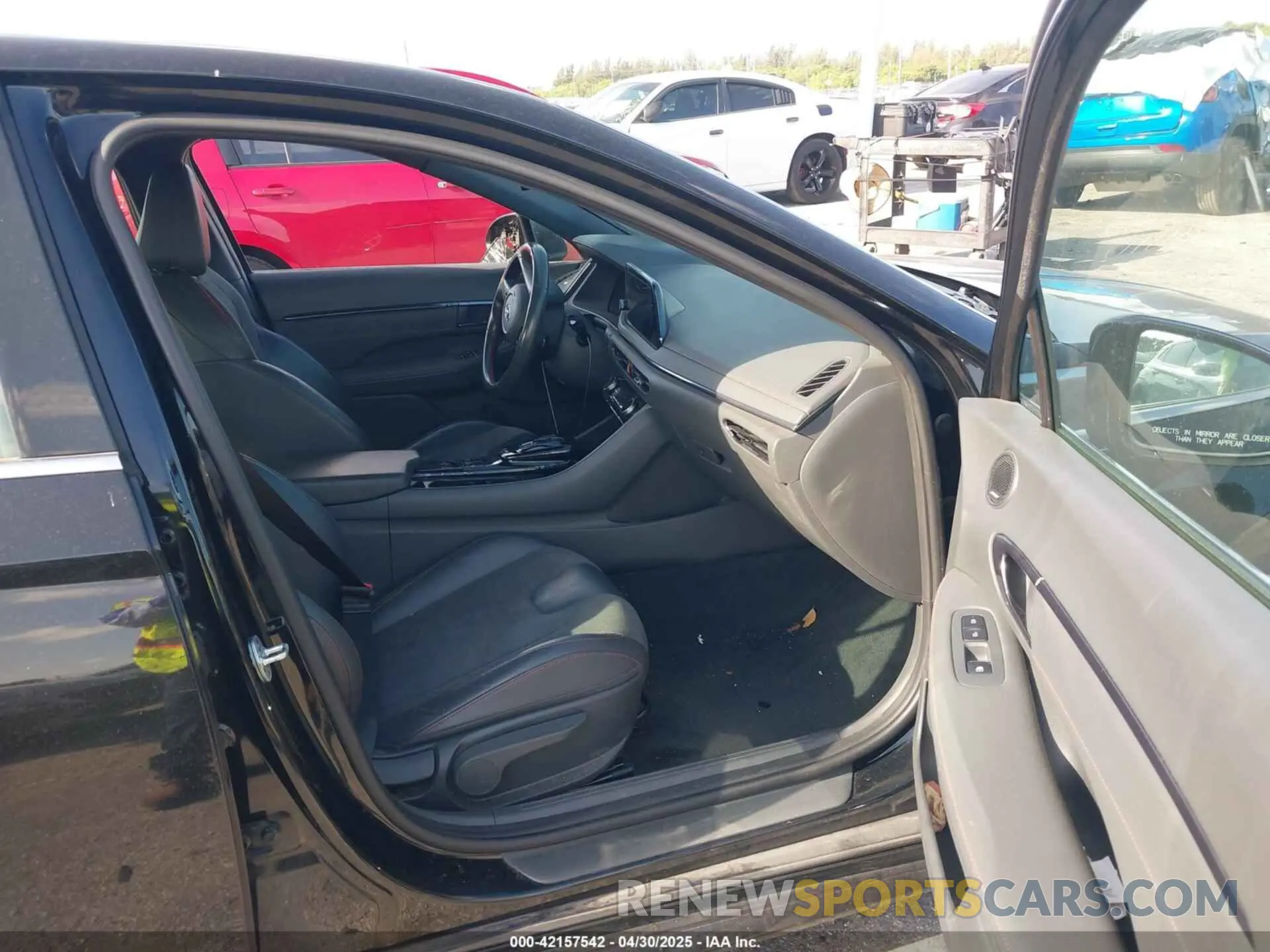 5 Photograph of a damaged car 5NPEK4JC2MH108693 HYUNDAI SONATA 2021