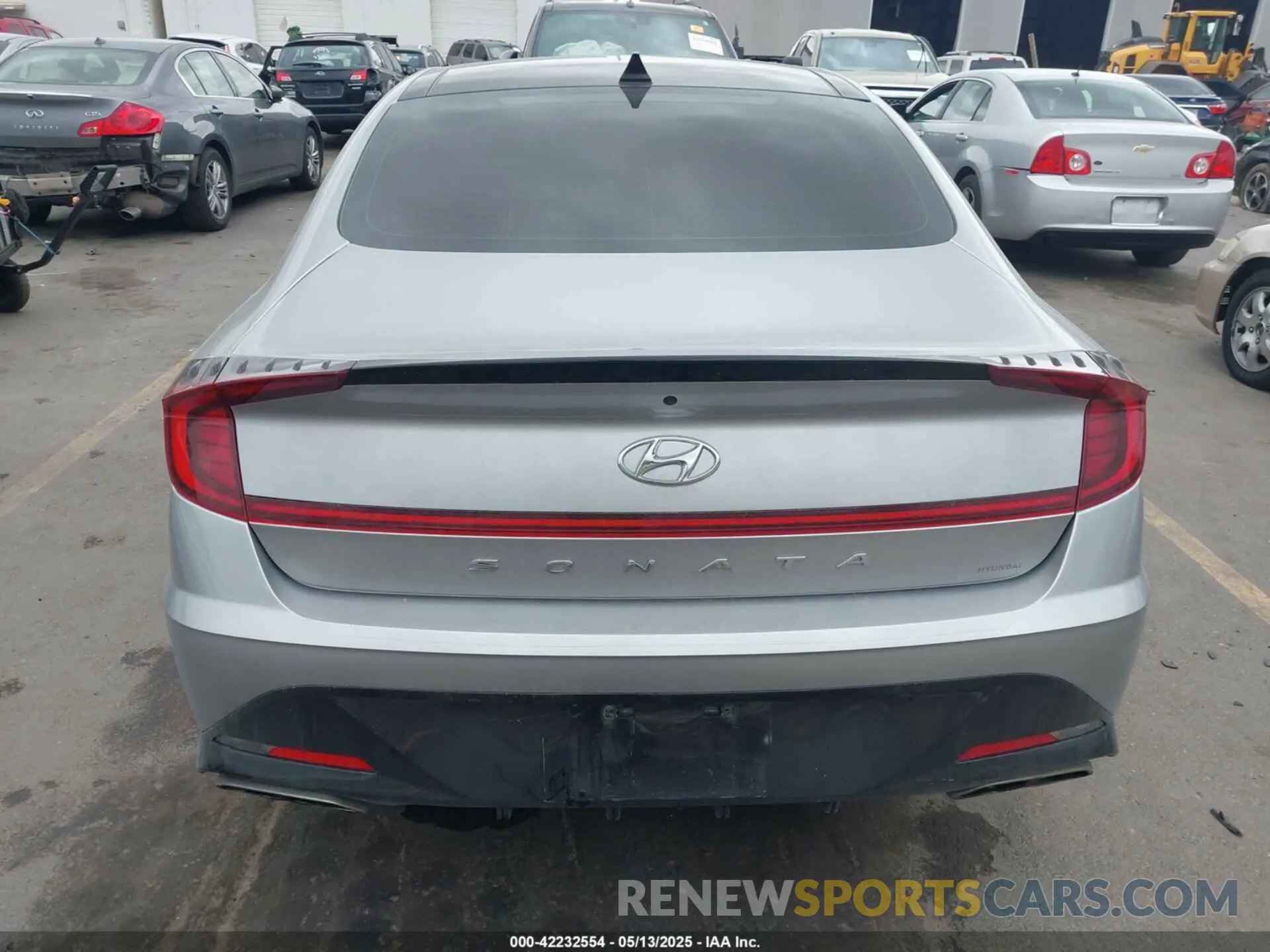 16 Photograph of a damaged car 5NPEK4JC2MH124909 HYUNDAI SONATA 2021