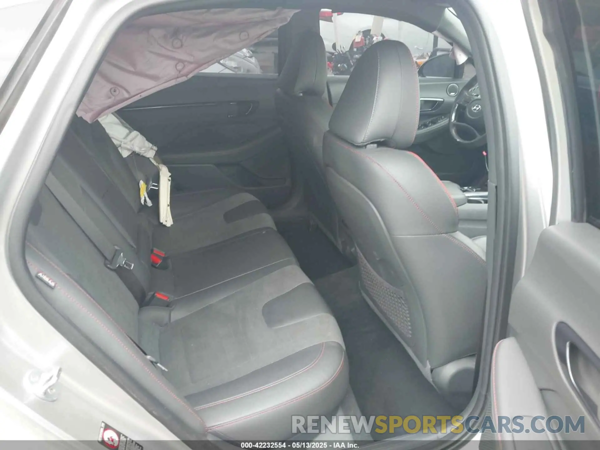 8 Photograph of a damaged car 5NPEK4JC2MH124909 HYUNDAI SONATA 2021