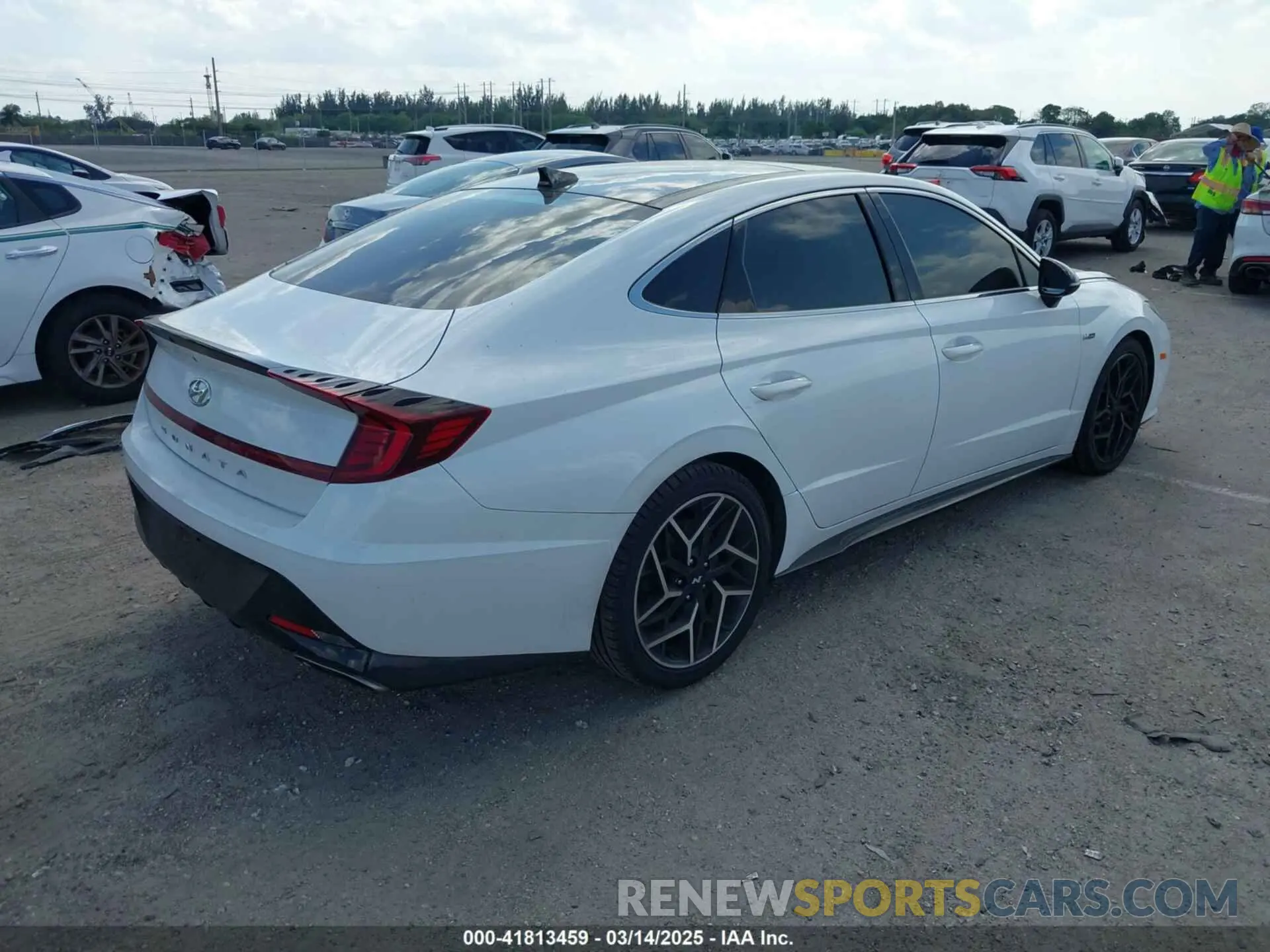 4 Фотография поврежденного автомобиля 5NPEK4JC7MH125036 HYUNDAI SONATA 2021