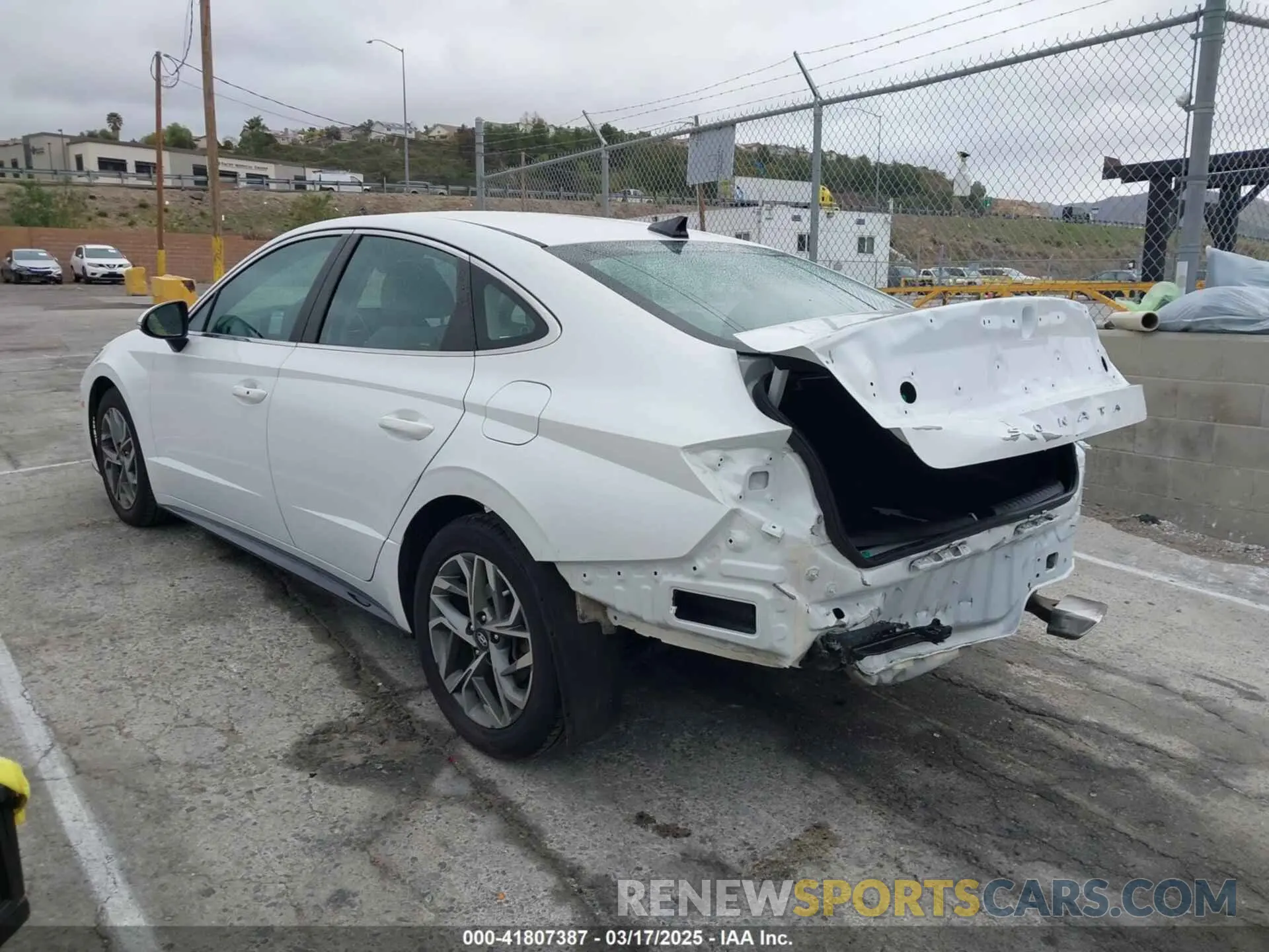 3 Фотография поврежденного автомобиля 5NPEL4JA1MH071406 HYUNDAI SONATA 2021
