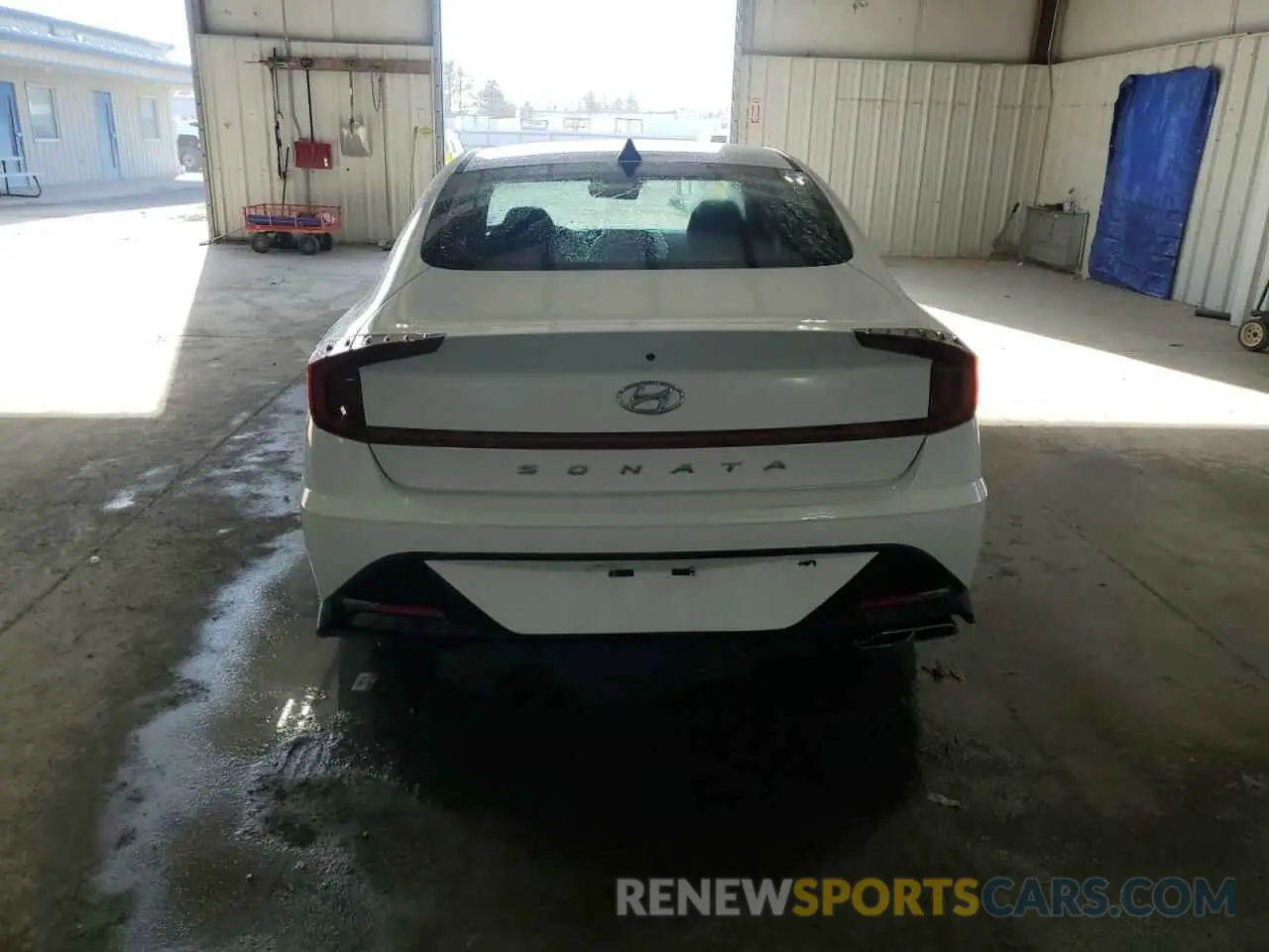 6 Photograph of a damaged car 5NPEL4JA2MH102520 HYUNDAI SONATA 2021