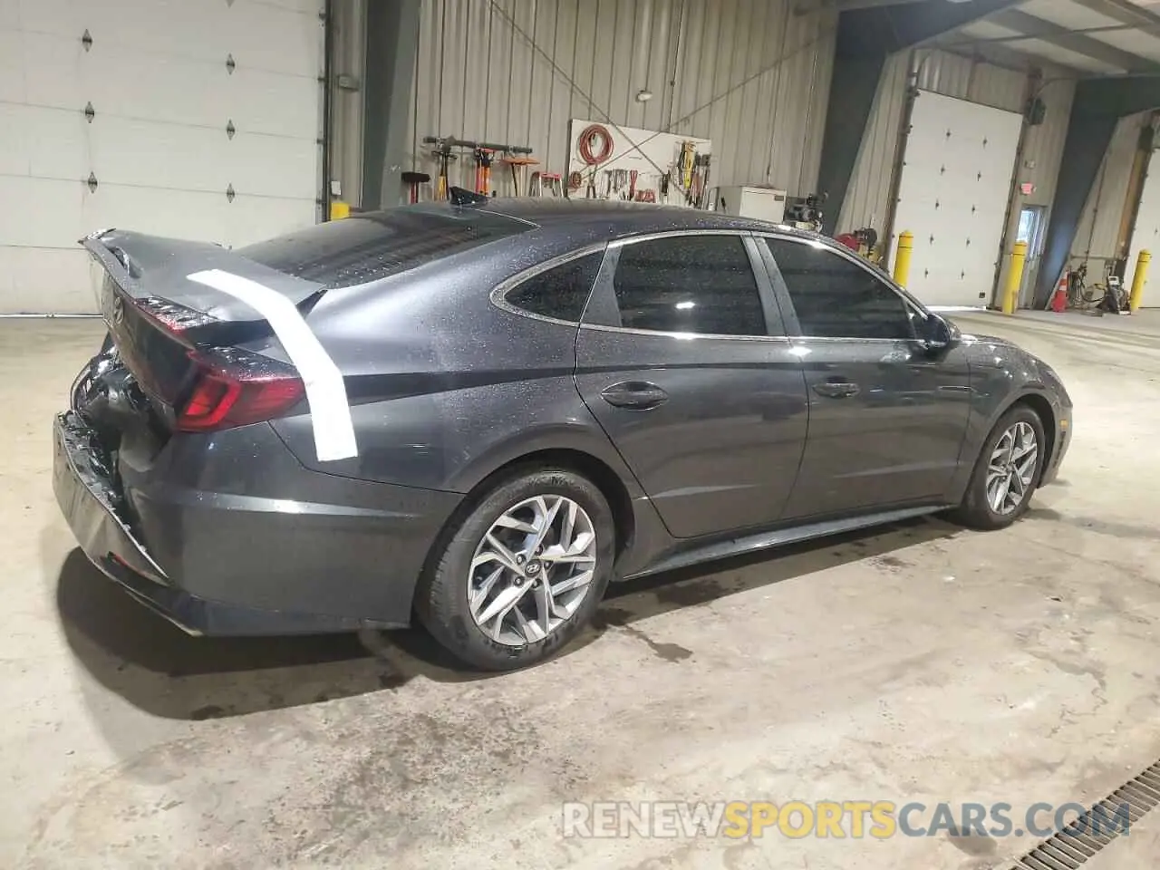3 Photograph of a damaged car 5NPEL4JA3MH093794 HYUNDAI SONATA 2021