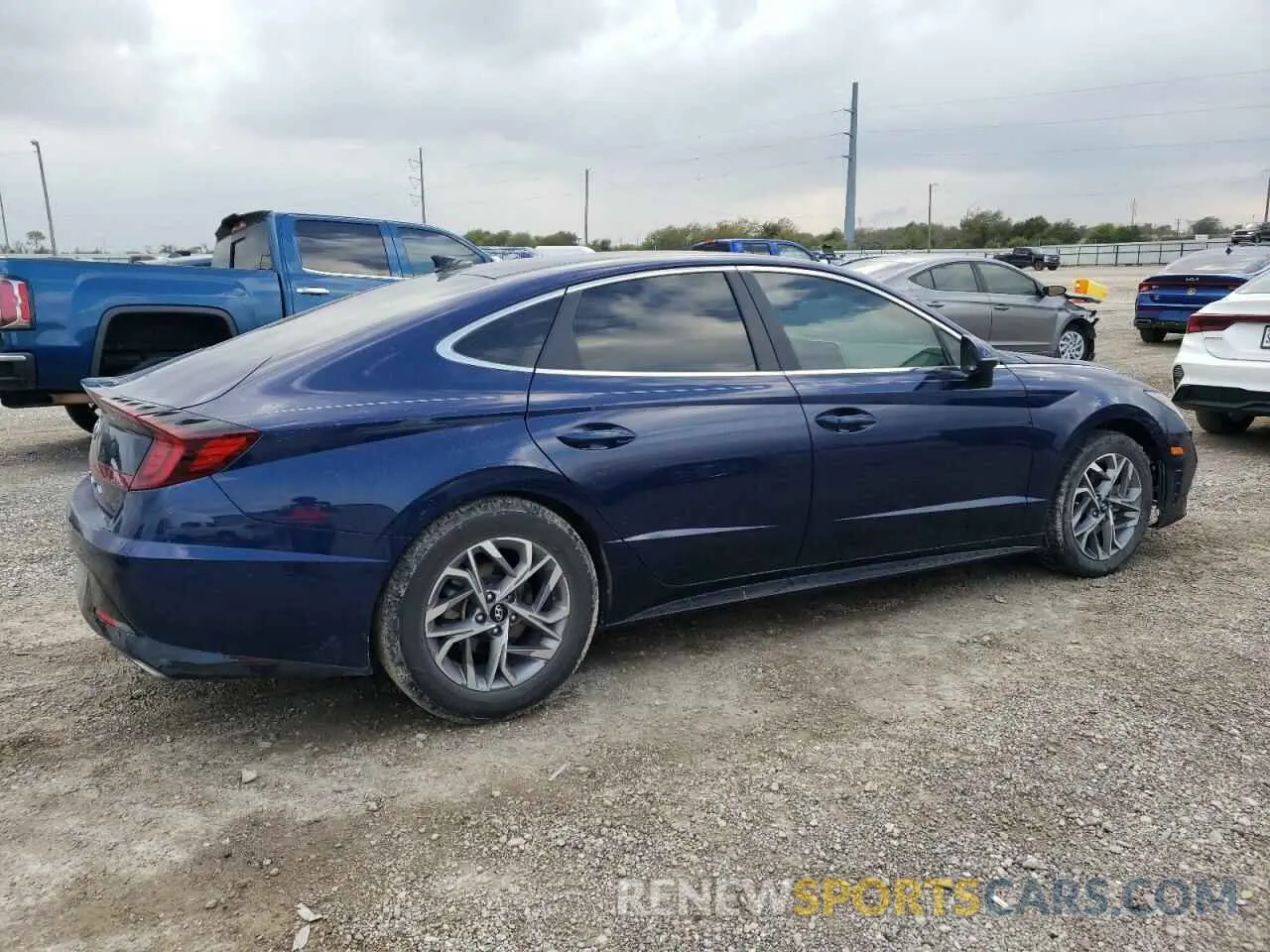 3 Photograph of a damaged car 5NPEL4JA5MH103287 HYUNDAI SONATA 2021