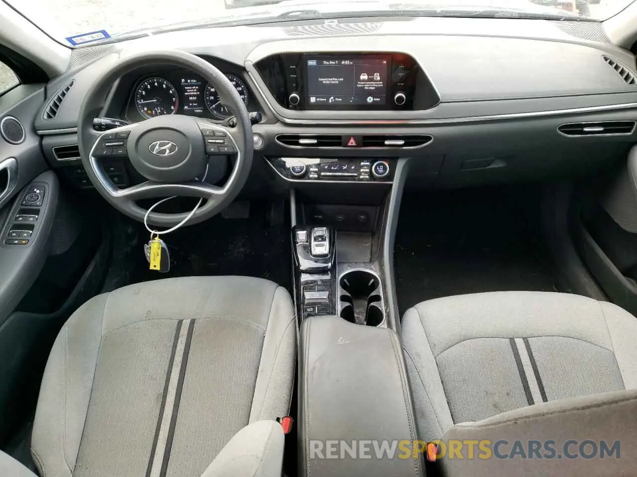 8 Photograph of a damaged car 5NPEL4JA5MH103287 HYUNDAI SONATA 2021