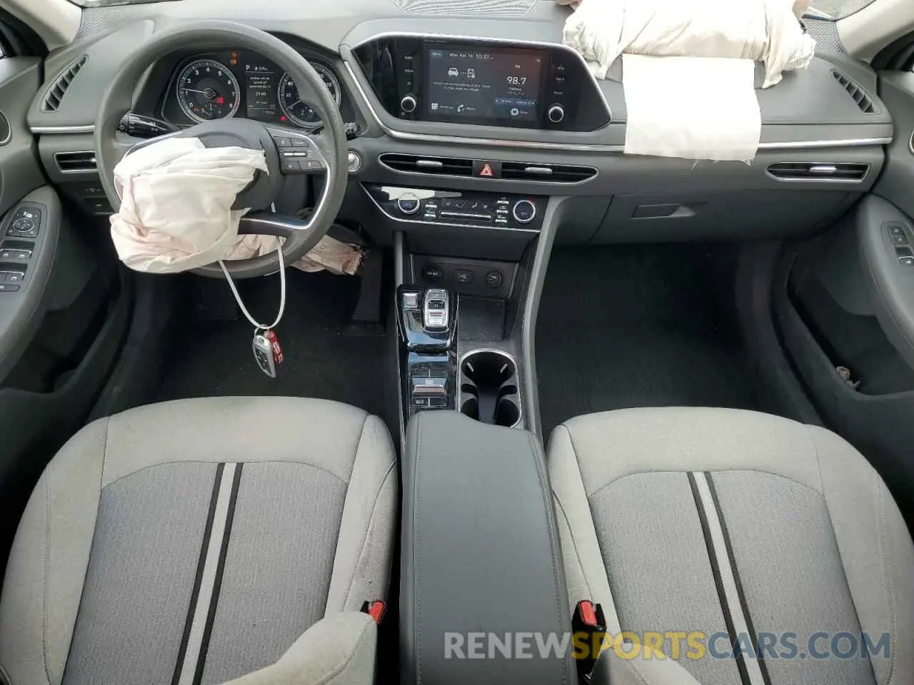 8 Photograph of a damaged car 5NPEL4JA6MH102388 HYUNDAI SONATA 2021