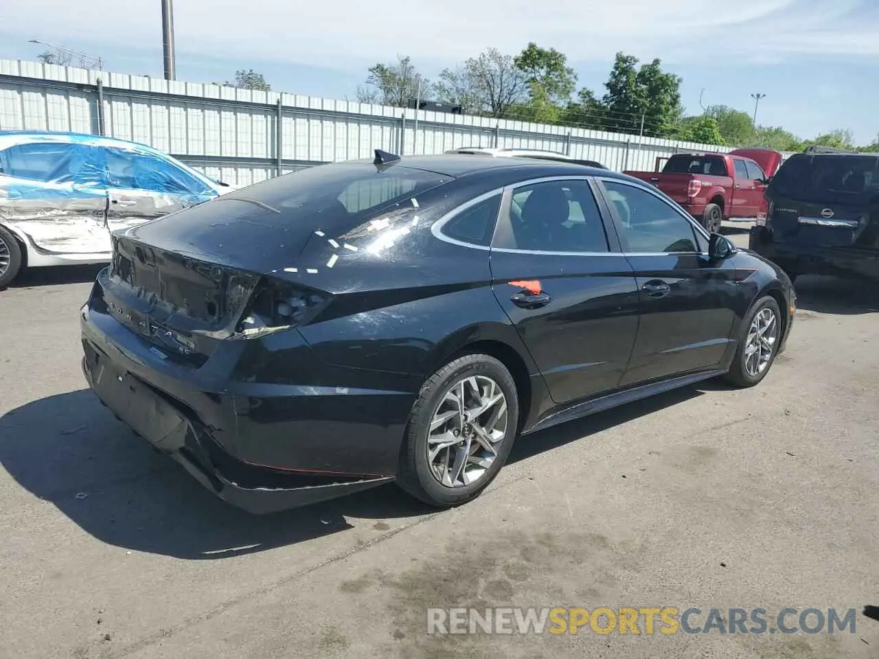 3 Photograph of a damaged car 5NPEL4JA7MH102495 HYUNDAI SONATA 2021