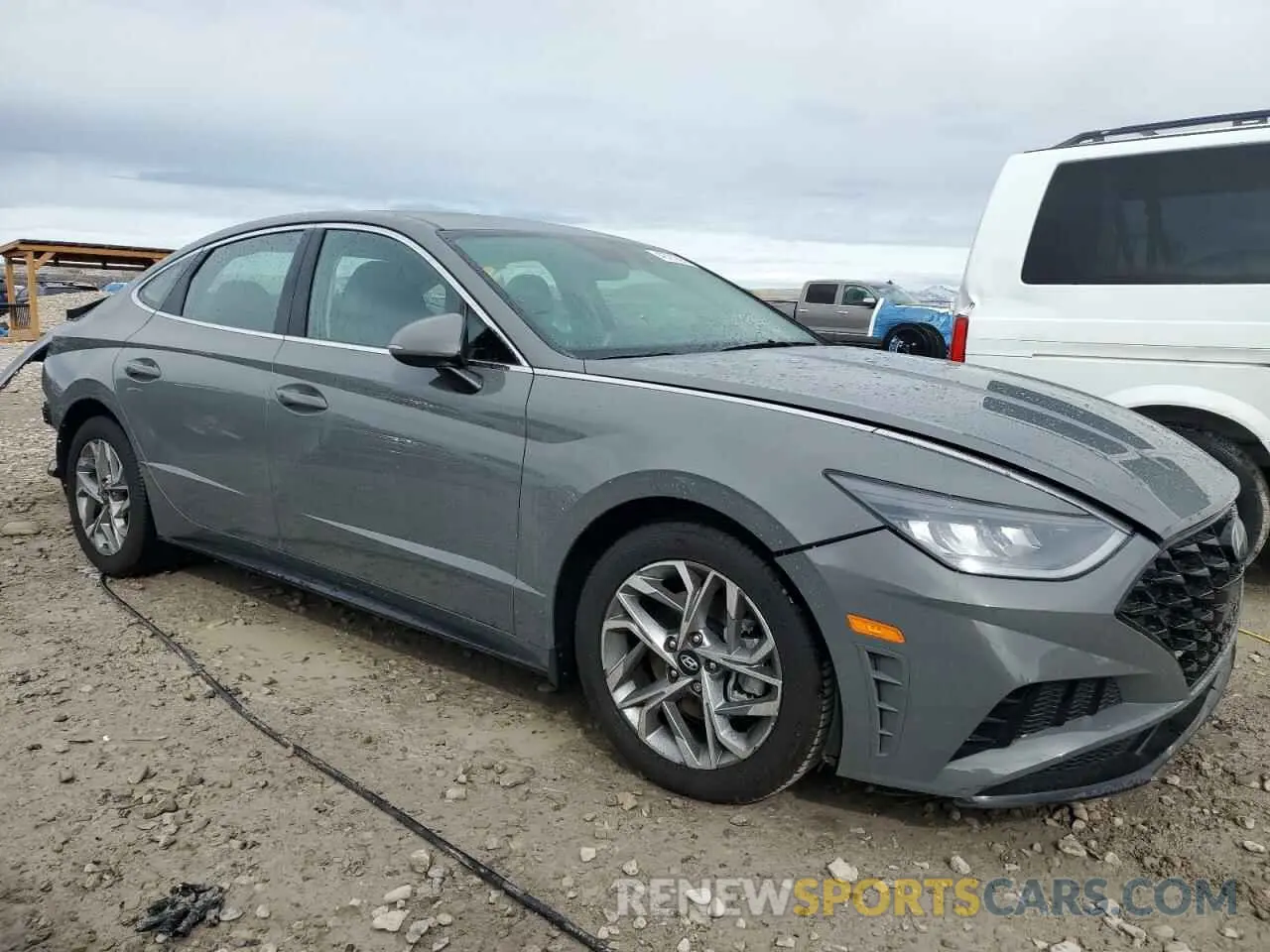 4 Photograph of a damaged car 5NPEL4JA9MH090446 HYUNDAI SONATA 2021