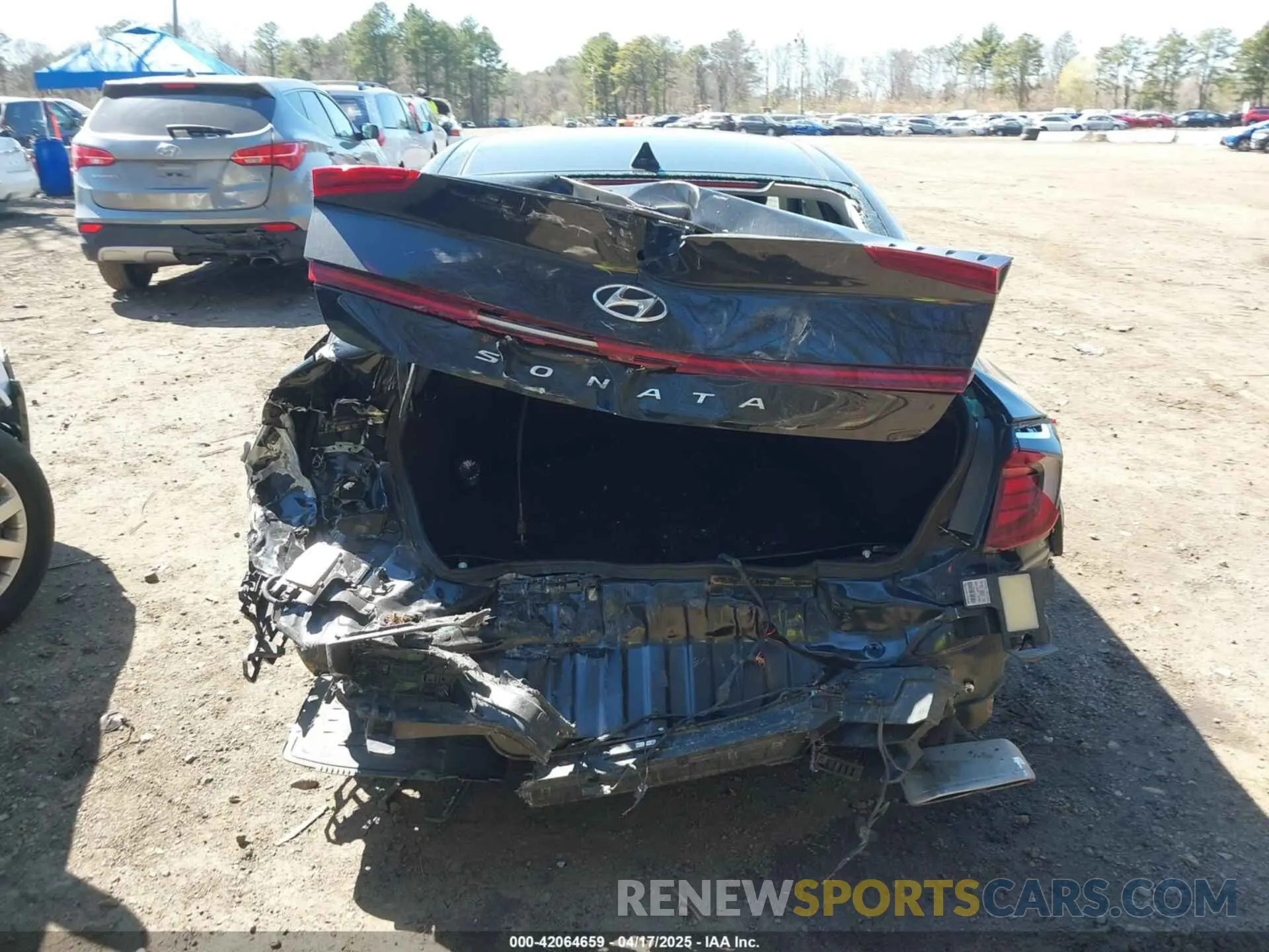 16 Photograph of a damaged car KMHL14JAXMA160391 HYUNDAI SONATA 2021