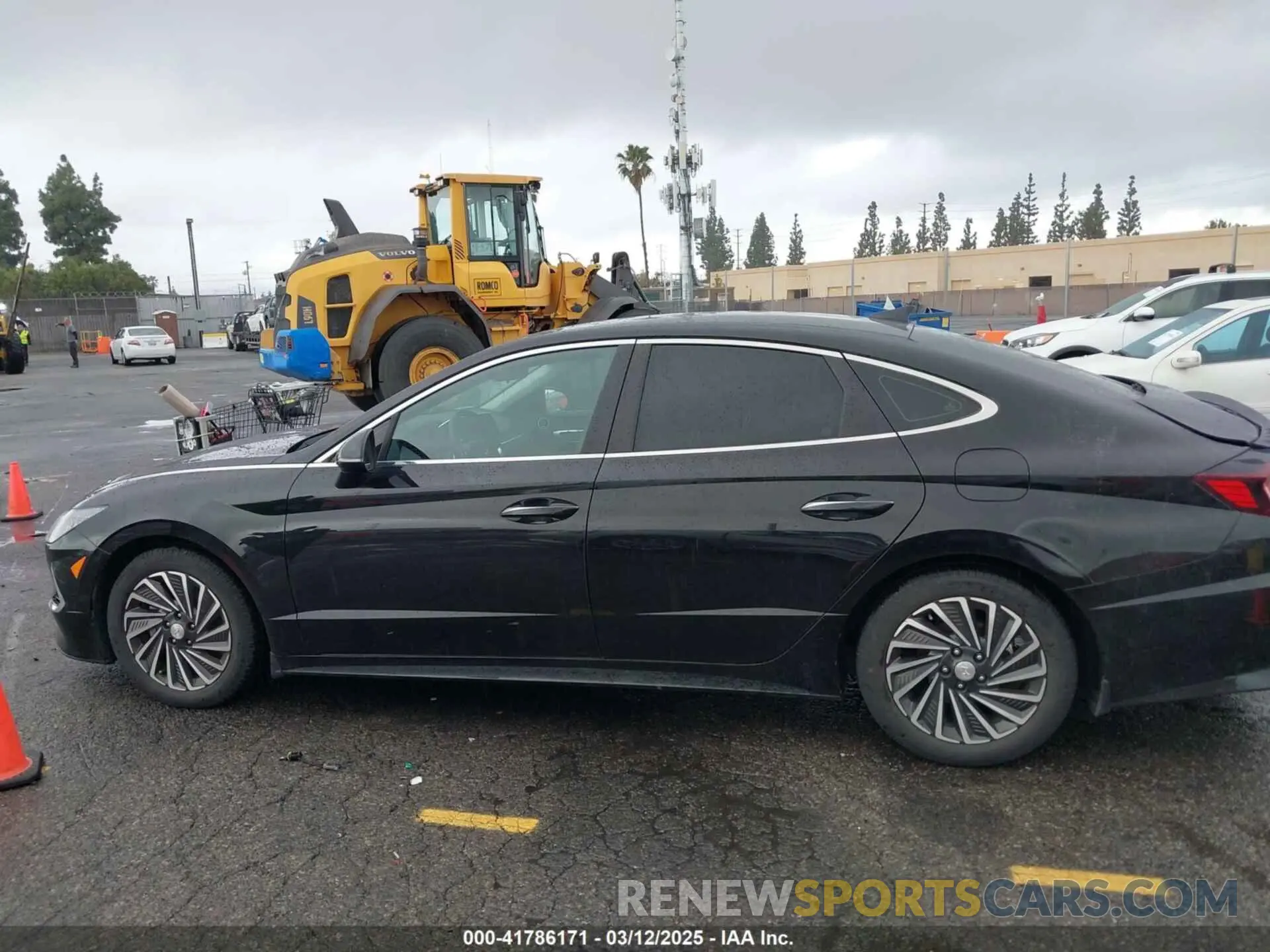 14 Photograph of a damaged car KMHL34JJ2MA026470 HYUNDAI SONATA 2021