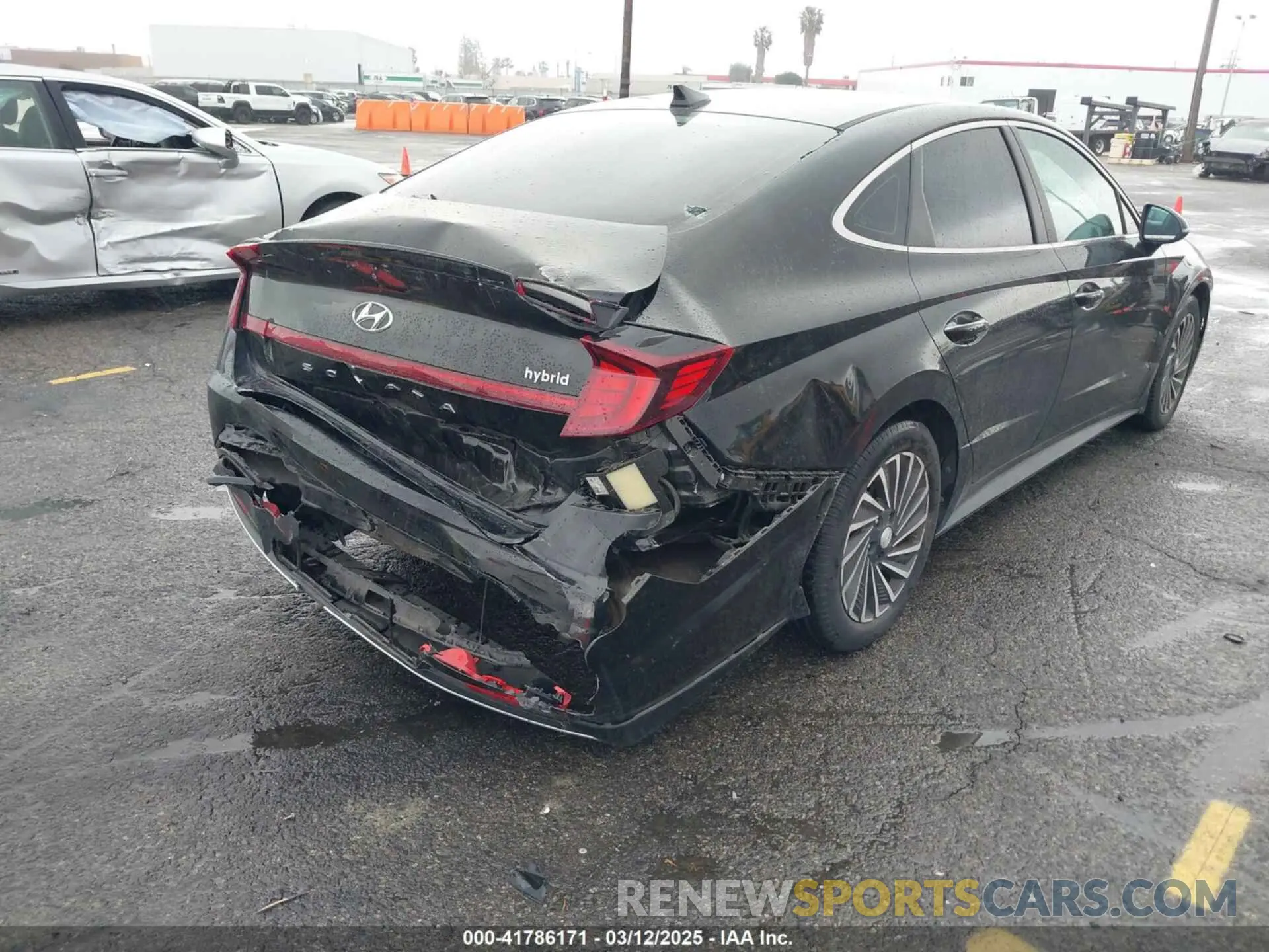 4 Photograph of a damaged car KMHL34JJ2MA026470 HYUNDAI SONATA 2021