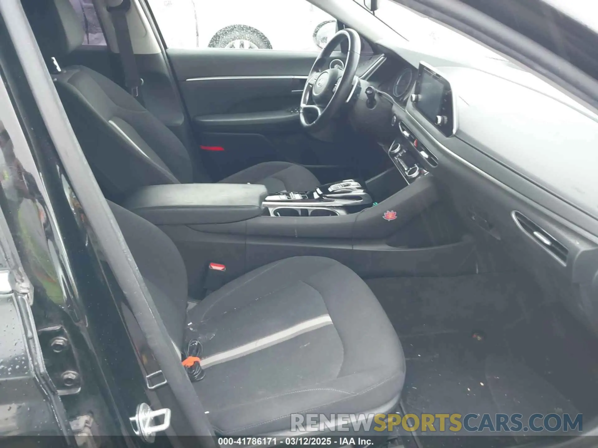 5 Photograph of a damaged car KMHL34JJ2MA026470 HYUNDAI SONATA 2021