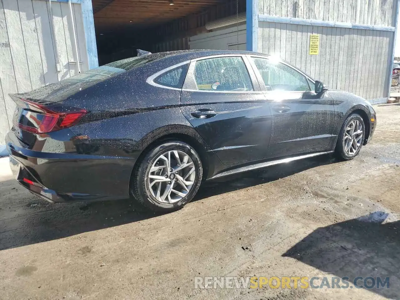 3 Photograph of a damaged car KMHL64JA5MA165712 HYUNDAI SONATA 2021