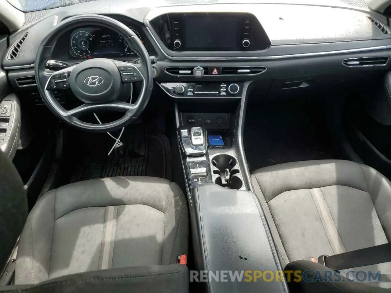 8 Photograph of a damaged car 5NPEF4JA0NH141809 HYUNDAI SONATA 2022