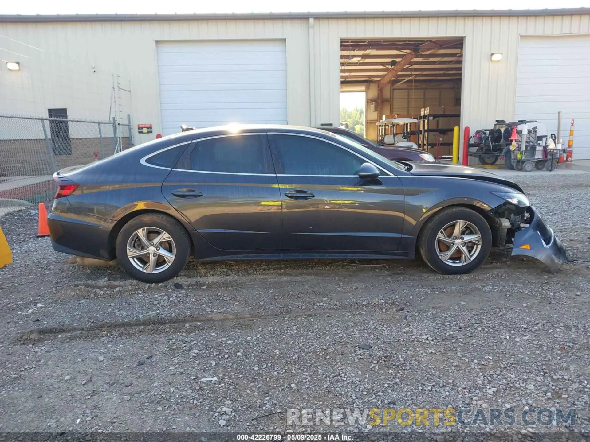 13 Photograph of a damaged car 5NPEG4JA1NH147793 HYUNDAI SONATA 2022