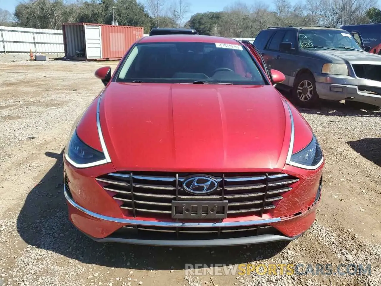 5 Photograph of a damaged car 5NPEG4JA3NH133944 HYUNDAI SONATA 2022