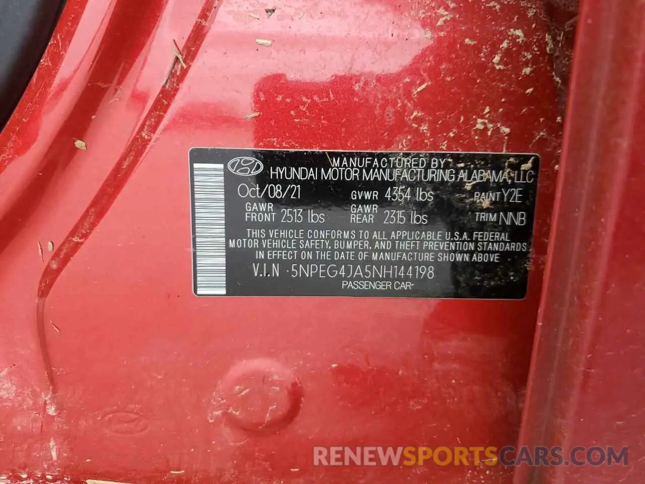 13 Photograph of a damaged car 5NPEG4JA5NH144198 HYUNDAI SONATA 2022