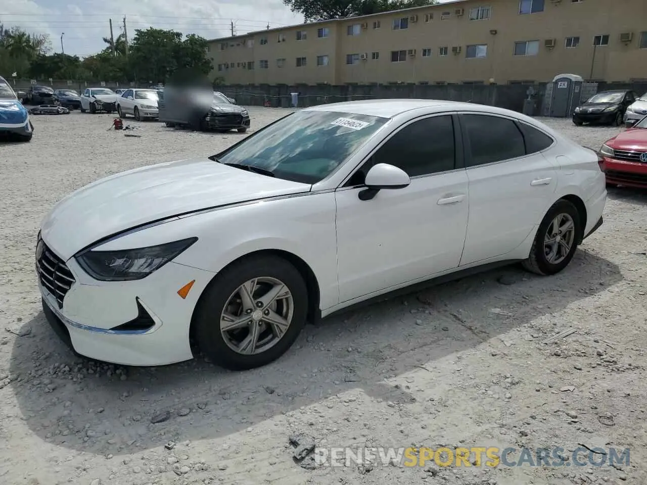 1 Photograph of a damaged car 5NPEG4JA7NH133316 HYUNDAI SONATA 2022