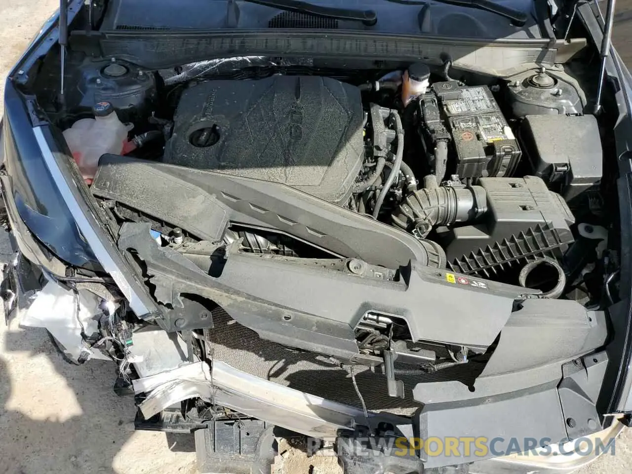 11 Photograph of a damaged car 5NPEG4JA9NH135231 HYUNDAI SONATA 2022