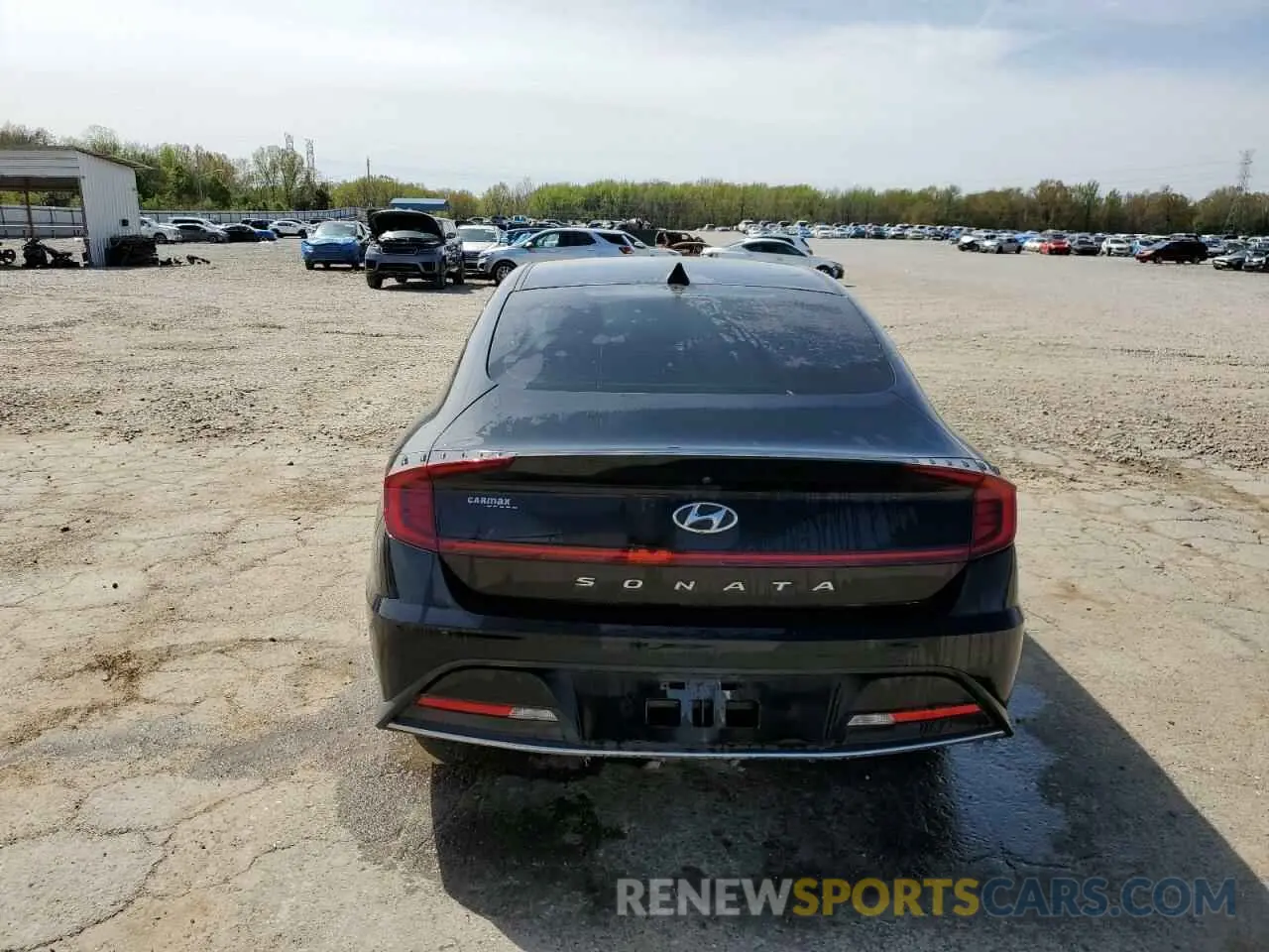 6 Photograph of a damaged car 5NPEG4JA9NH135231 HYUNDAI SONATA 2022
