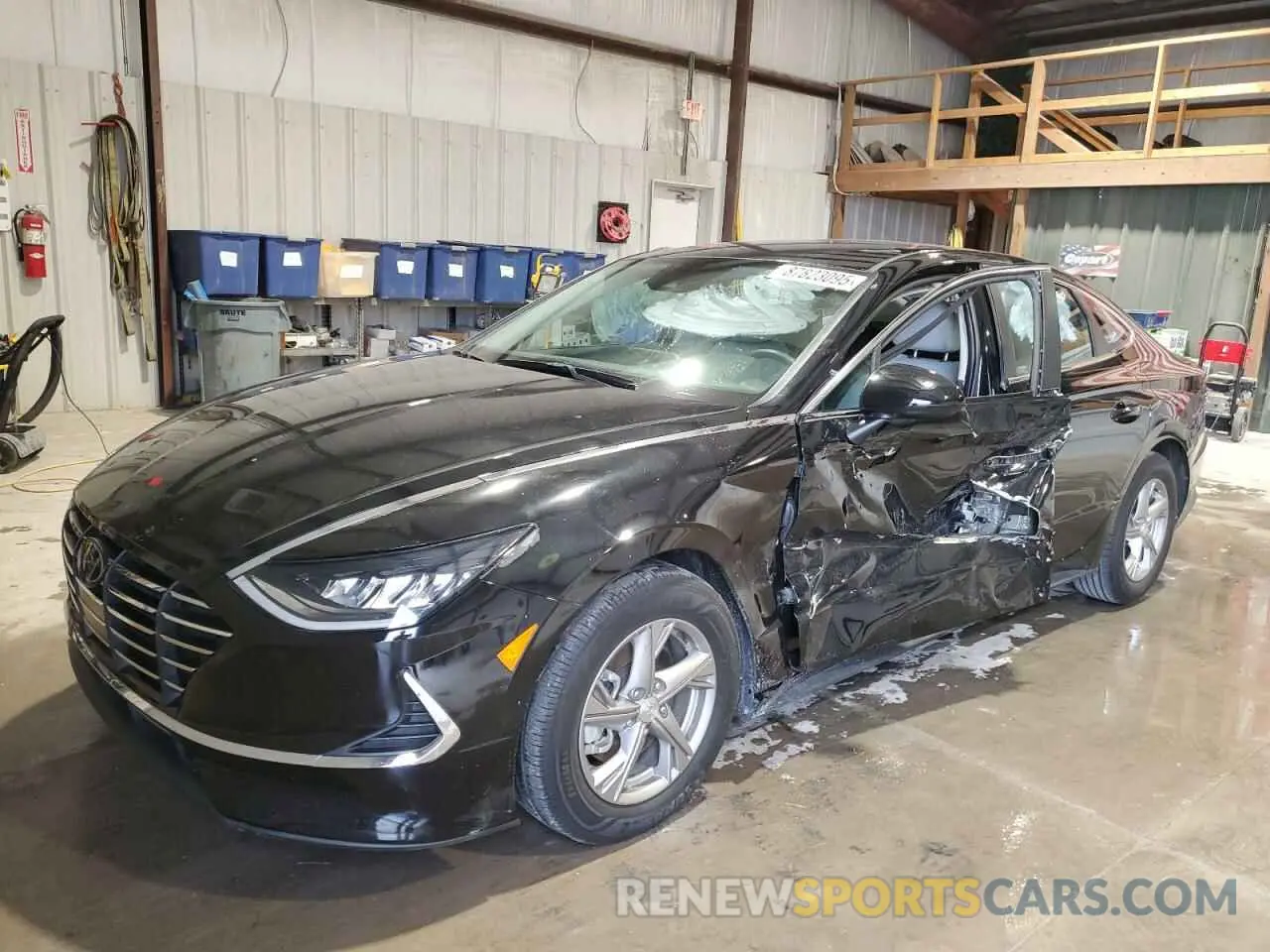 1 Photograph of a damaged car 5NPEG4JA9NH139165 HYUNDAI SONATA 2022
