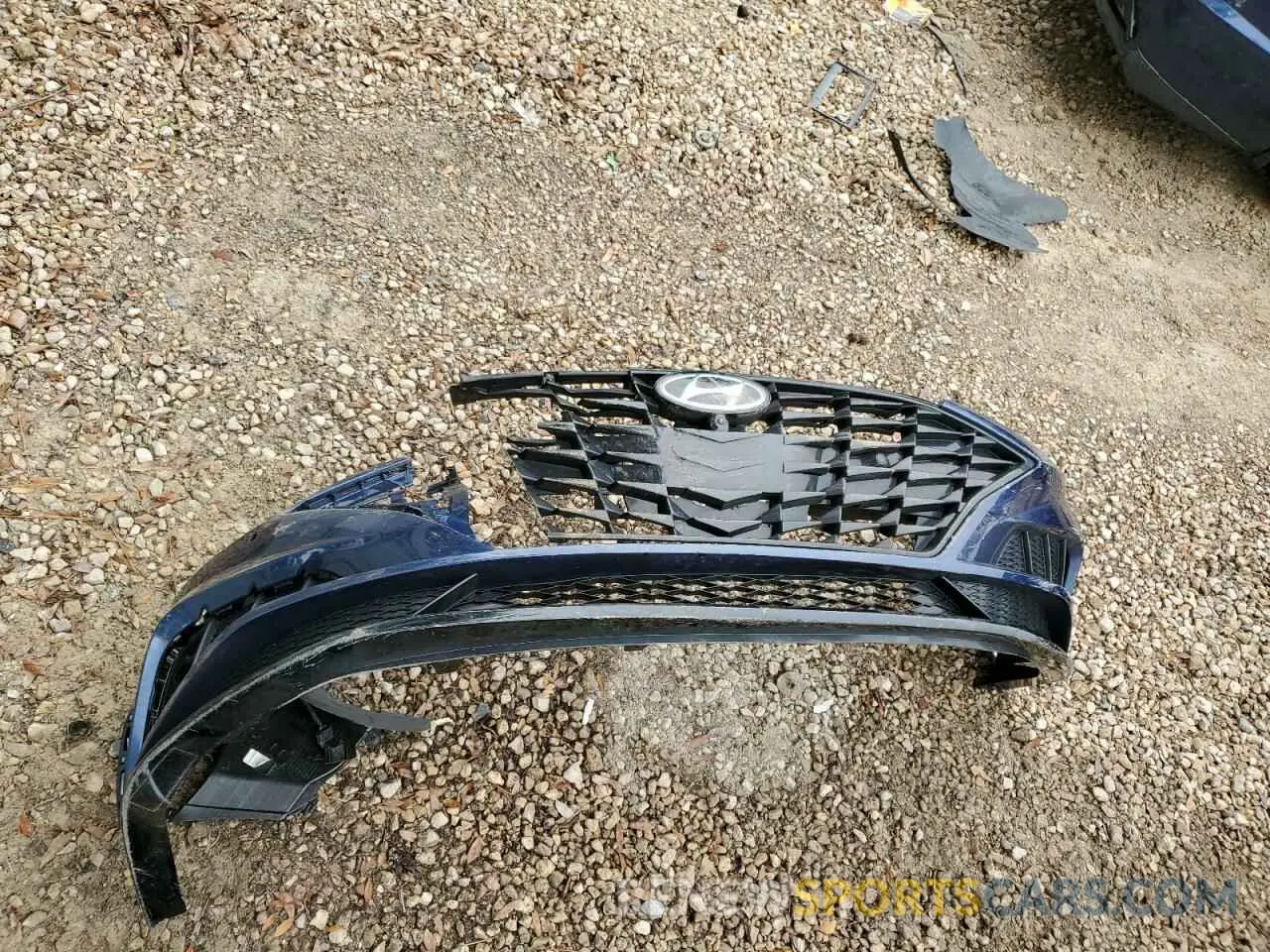 12 Photograph of a damaged car 5NPEH4J23NH137952 HYUNDAI SONATA 2022