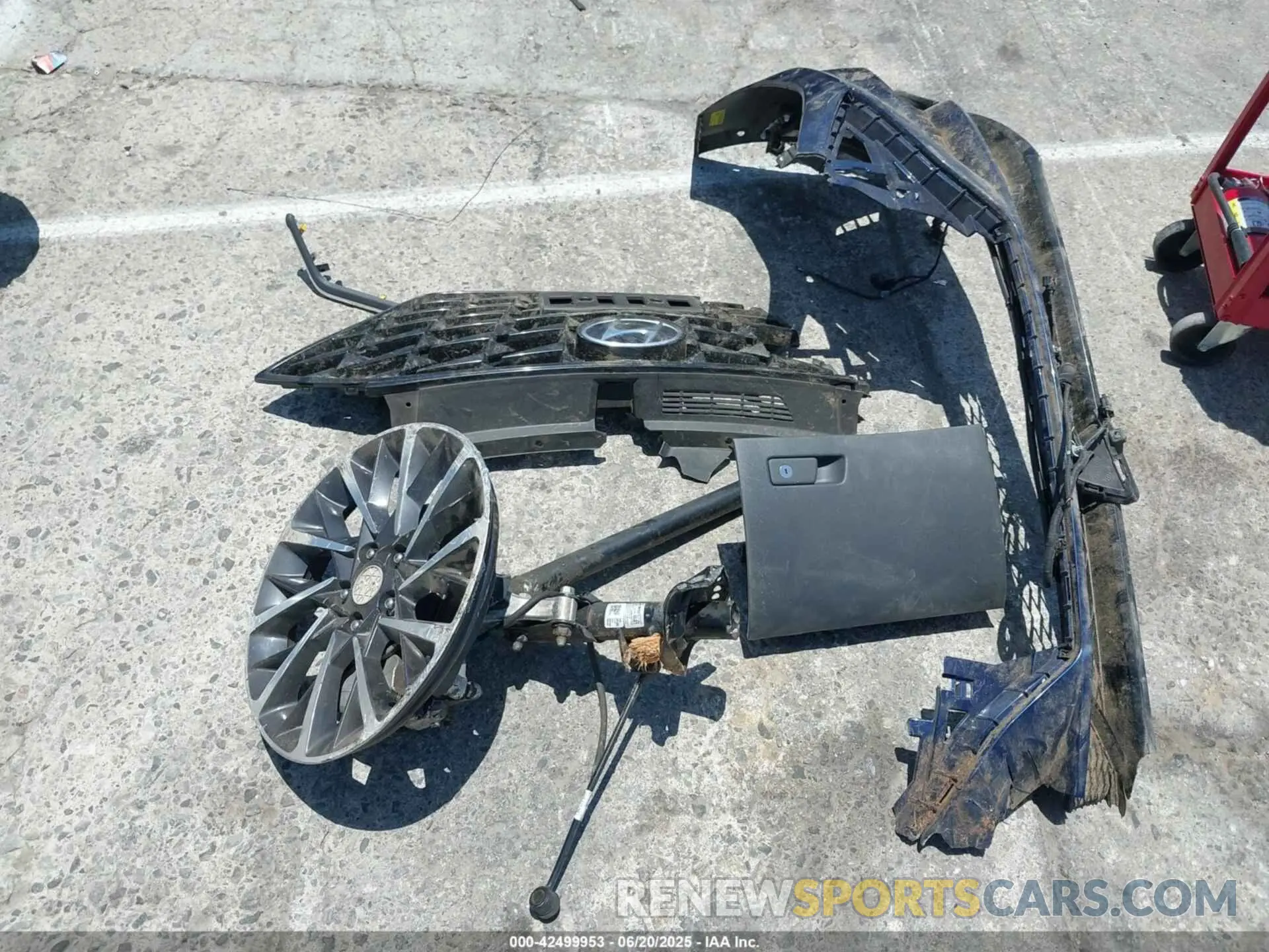 11 Photograph of a damaged car 5NPEH4J25NH148239 HYUNDAI SONATA 2022