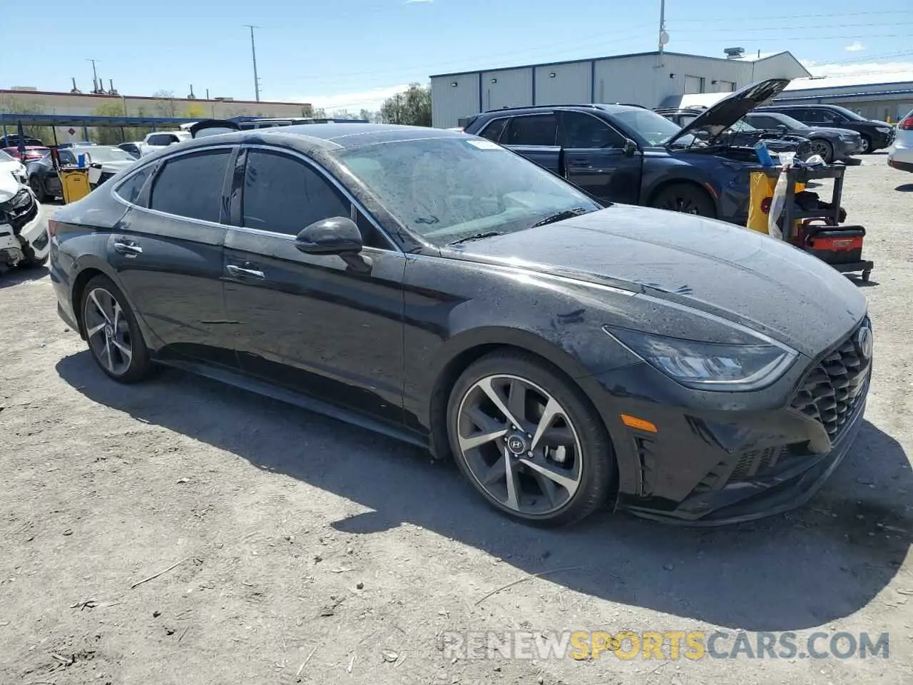 4 Photograph of a damaged car 5NPEJ4J21NH136352 HYUNDAI SONATA 2022