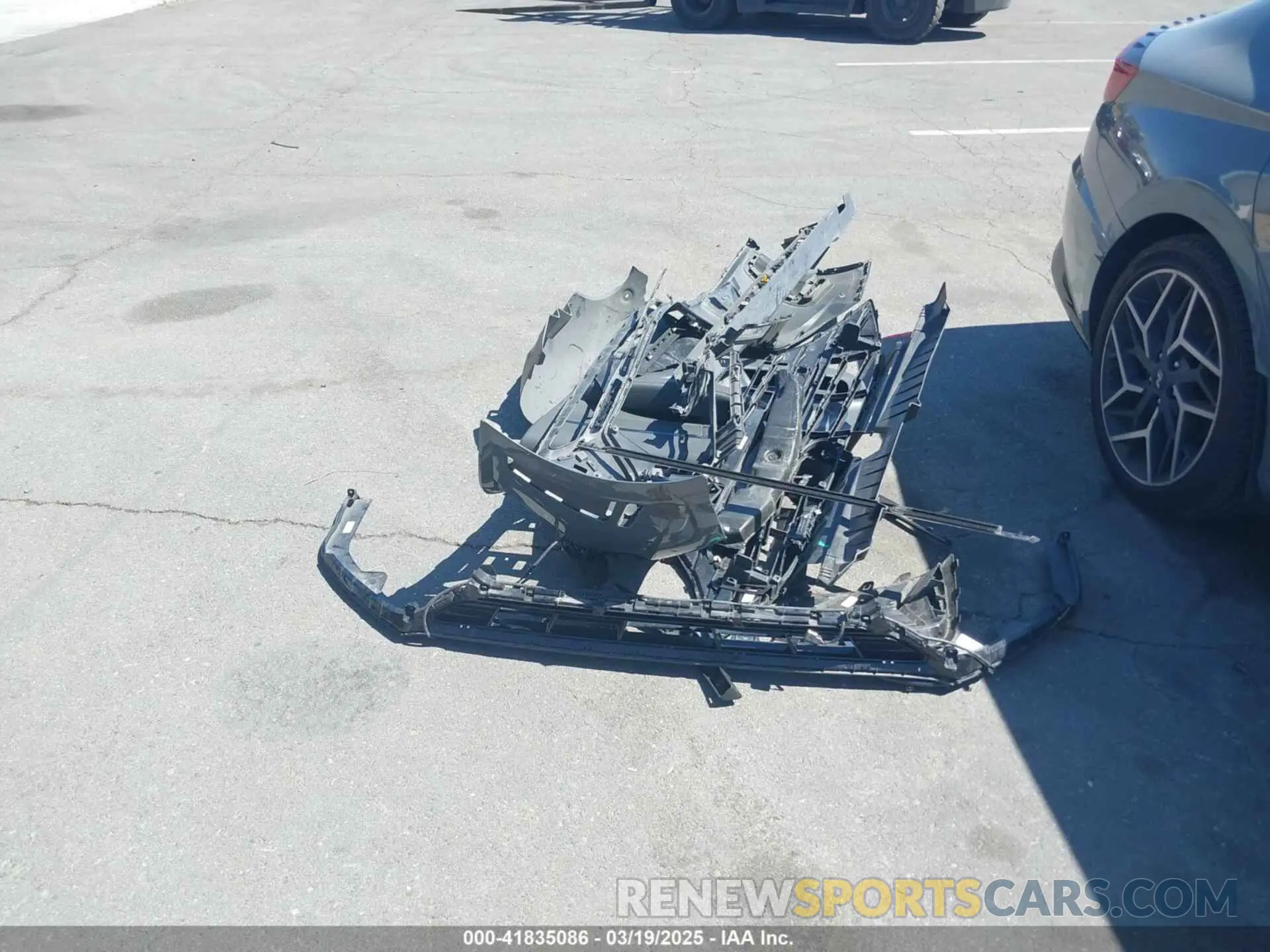 12 Photograph of a damaged car 5NPEK4JC6NH146705 HYUNDAI SONATA 2022