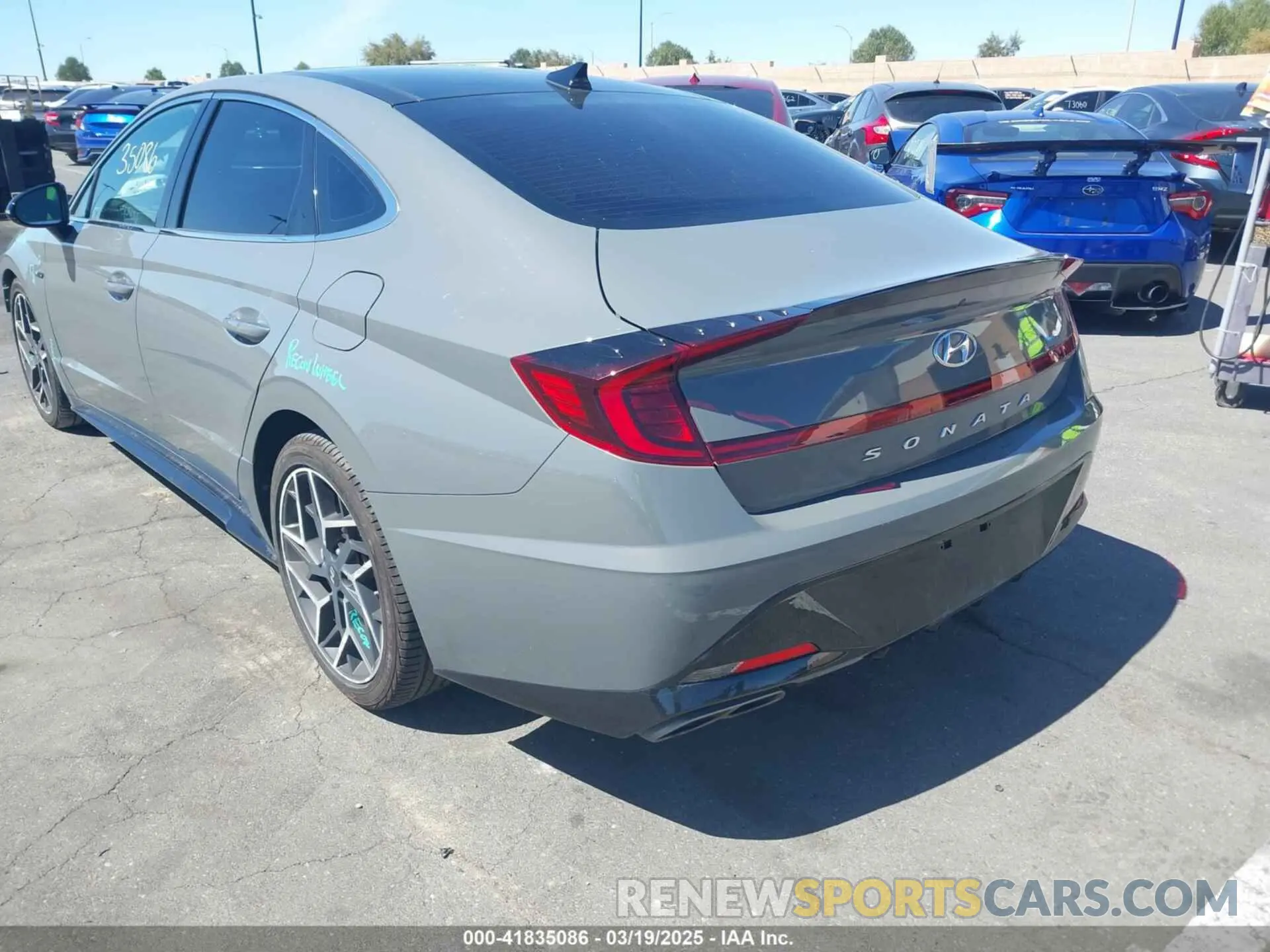 3 Photograph of a damaged car 5NPEK4JC6NH146705 HYUNDAI SONATA 2022
