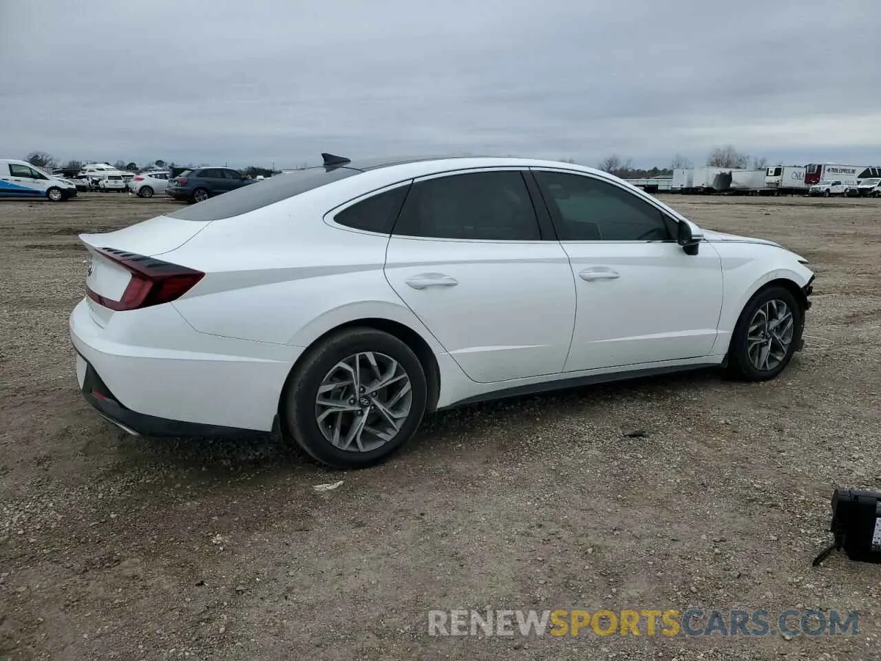 3 Photograph of a damaged car KMHL14JA0NA235729 HYUNDAI SONATA 2022