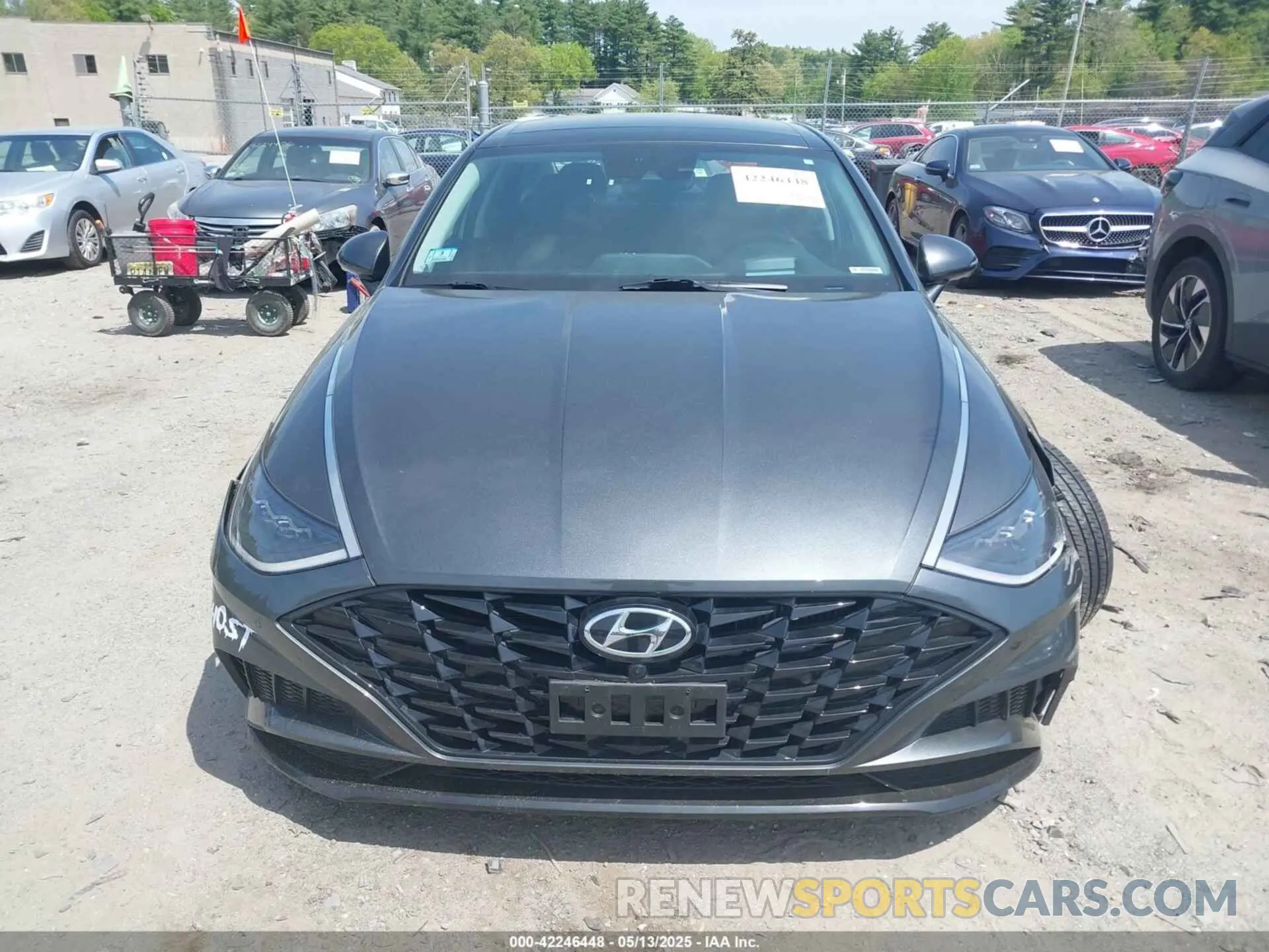 12 Photograph of a damaged car KMHL34J25NA206472 HYUNDAI SONATA 2022