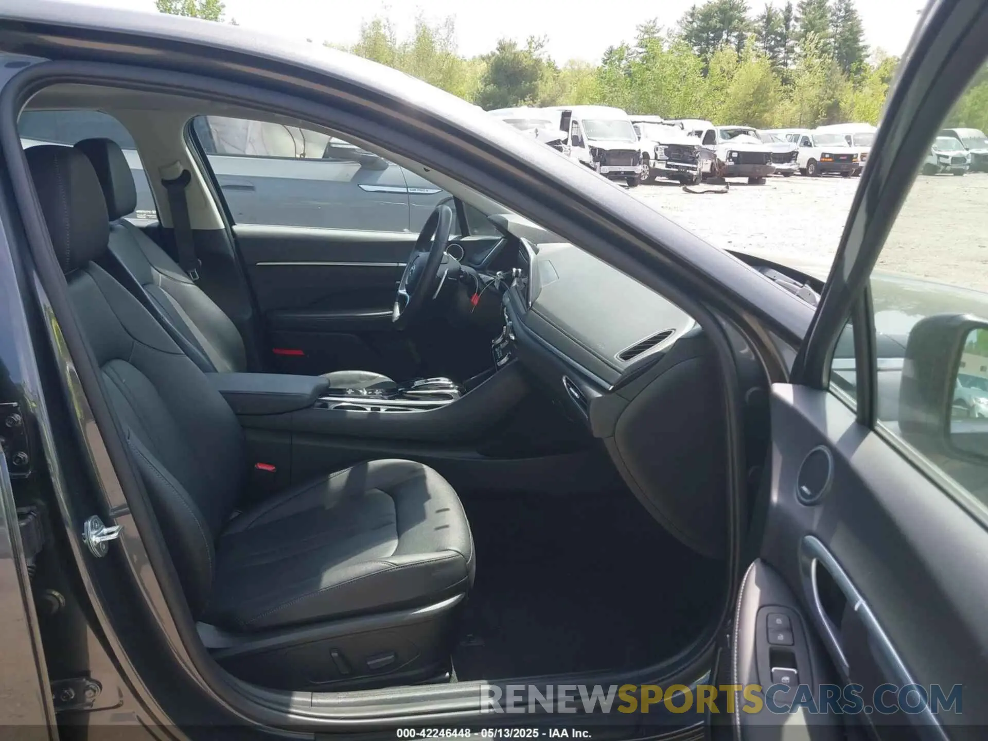 5 Photograph of a damaged car KMHL34J25NA206472 HYUNDAI SONATA 2022