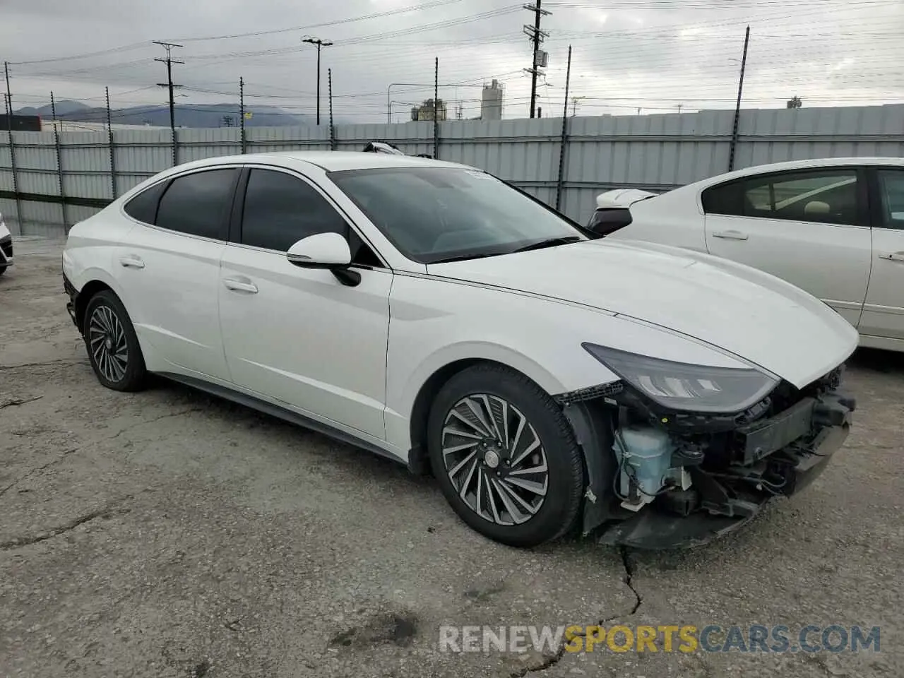 4 Photograph of a damaged car KMHL34JJ9NA039086 HYUNDAI SONATA 2022
