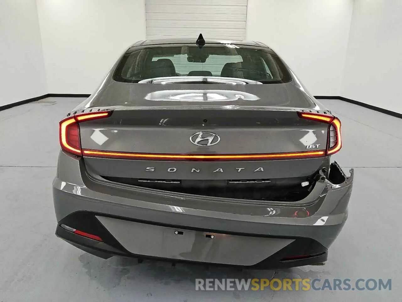 6 Photograph of a damaged car KMHL44J28NA239611 HYUNDAI SONATA 2022