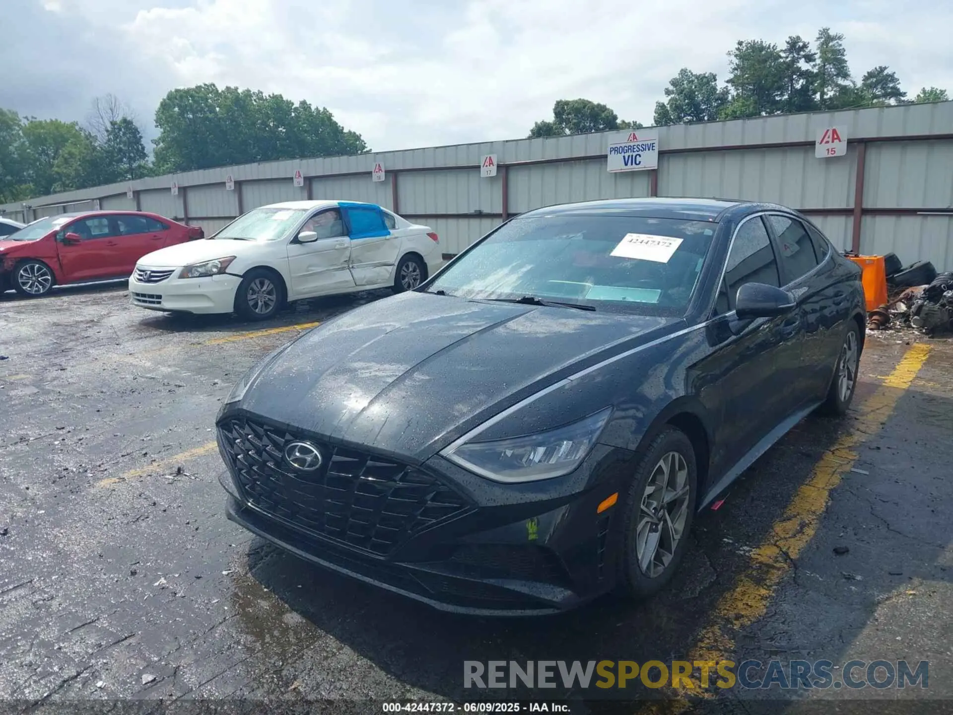 2 Photograph of a damaged car KMHL64JA5NA236991 HYUNDAI SONATA 2022