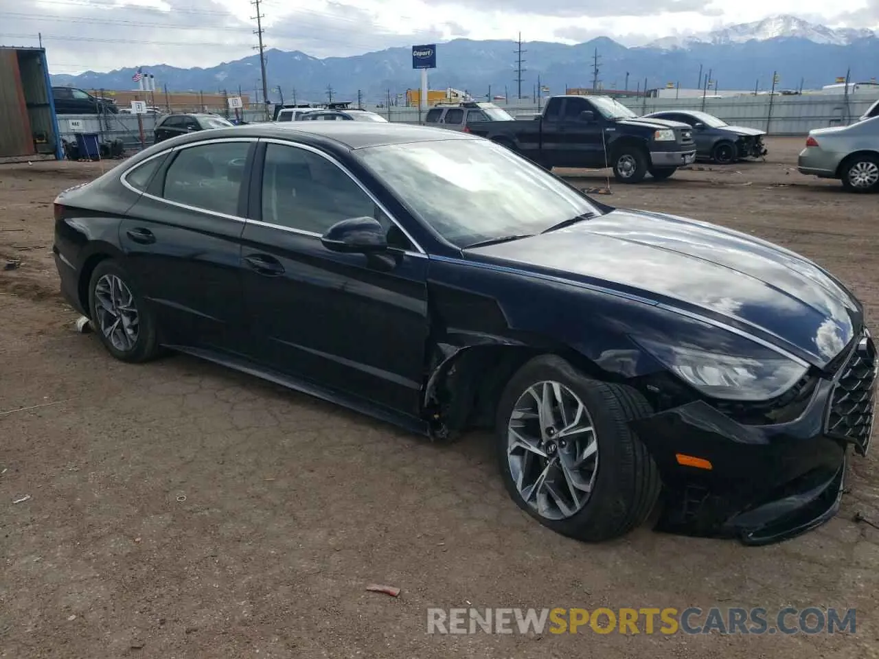 4 Photograph of a damaged car KMHL64JA6NA218807 HYUNDAI SONATA 2022