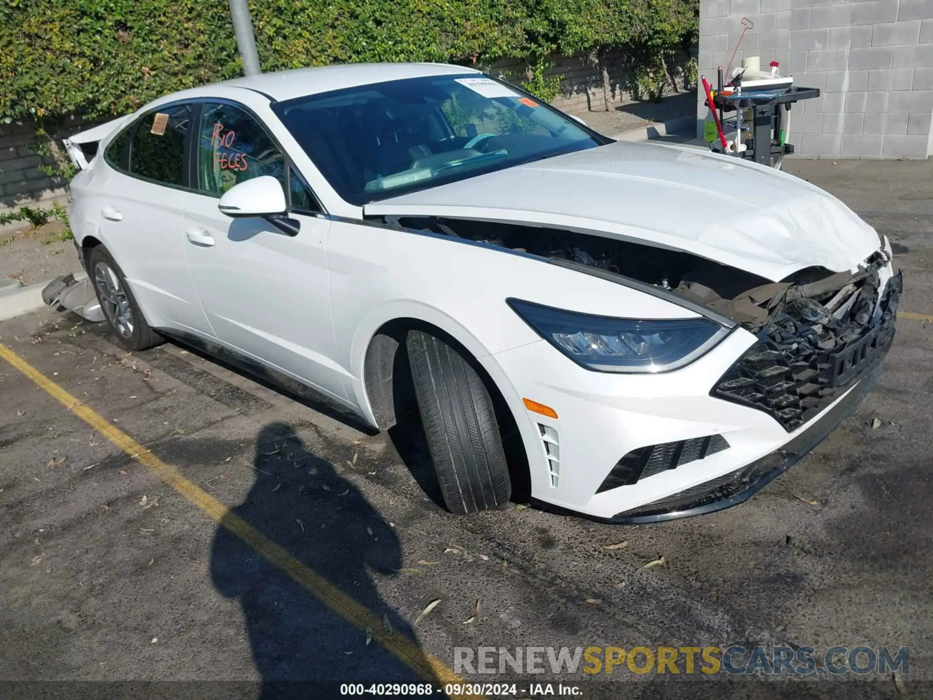 1 Photograph of a damaged car KMHL64JA7NA215155 HYUNDAI SONATA 2022