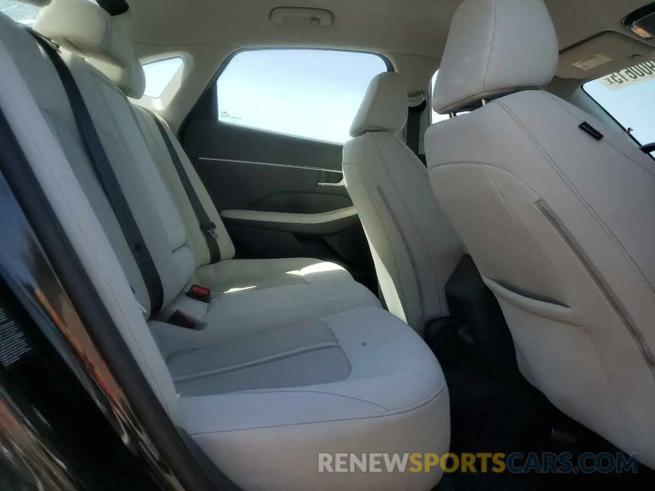 10 Photograph of a damaged car KMHL64JA8NA177872 HYUNDAI SONATA 2022