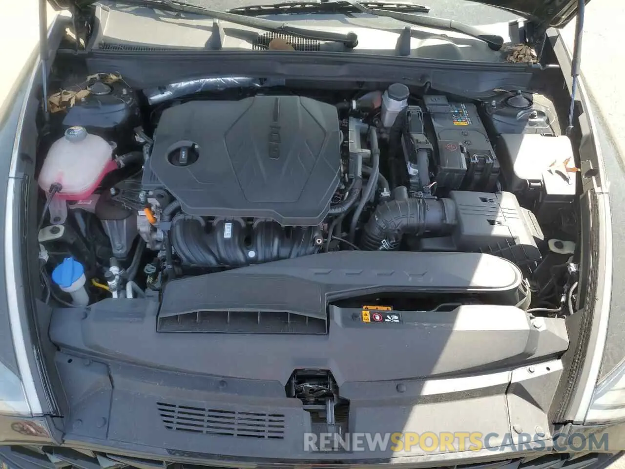 11 Photograph of a damaged car KMHL64JA8NA177872 HYUNDAI SONATA 2022