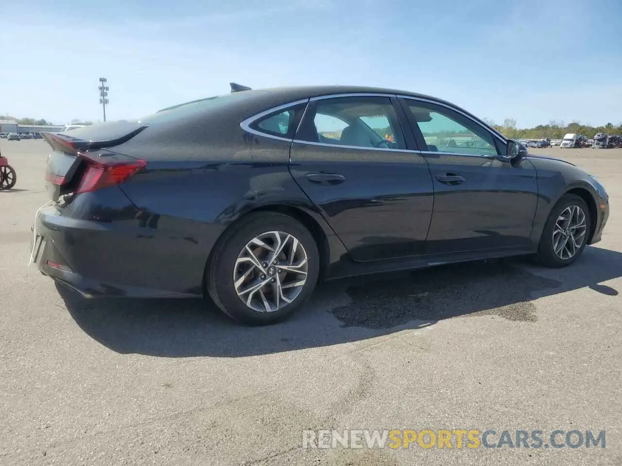 3 Photograph of a damaged car KMHL64JA8NA177872 HYUNDAI SONATA 2022
