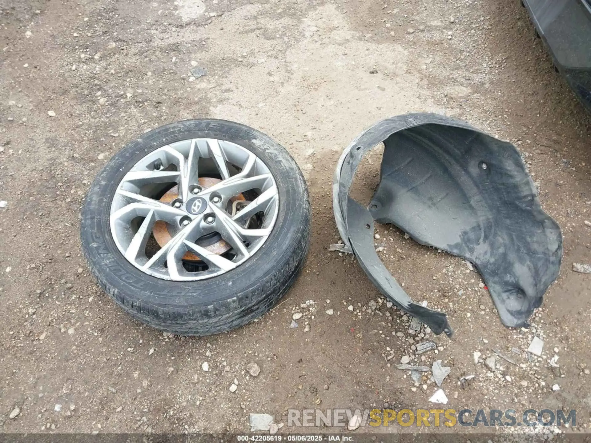 12 Photograph of a damaged car KMHL64JAXNA215344 HYUNDAI SONATA 2022