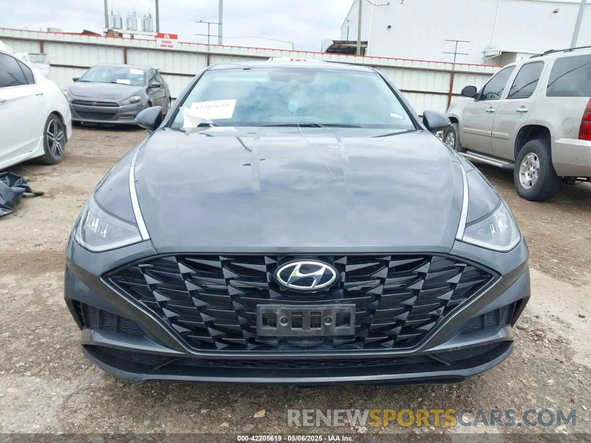 13 Photograph of a damaged car KMHL64JAXNA215344 HYUNDAI SONATA 2022