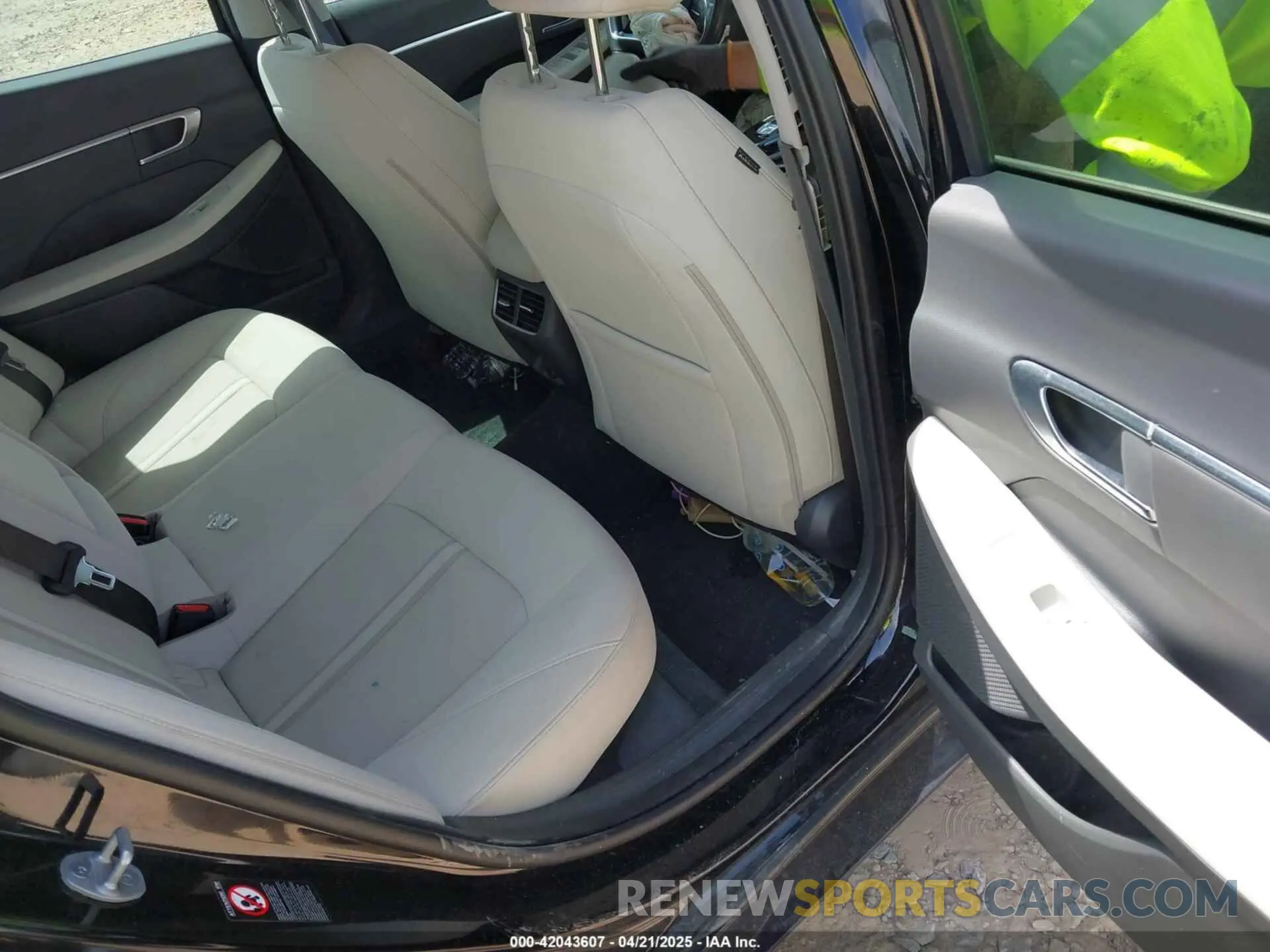 8 Фотография поврежденного автомобиля KMHL14JA0PA295917 HYUNDAI SONATA 2023