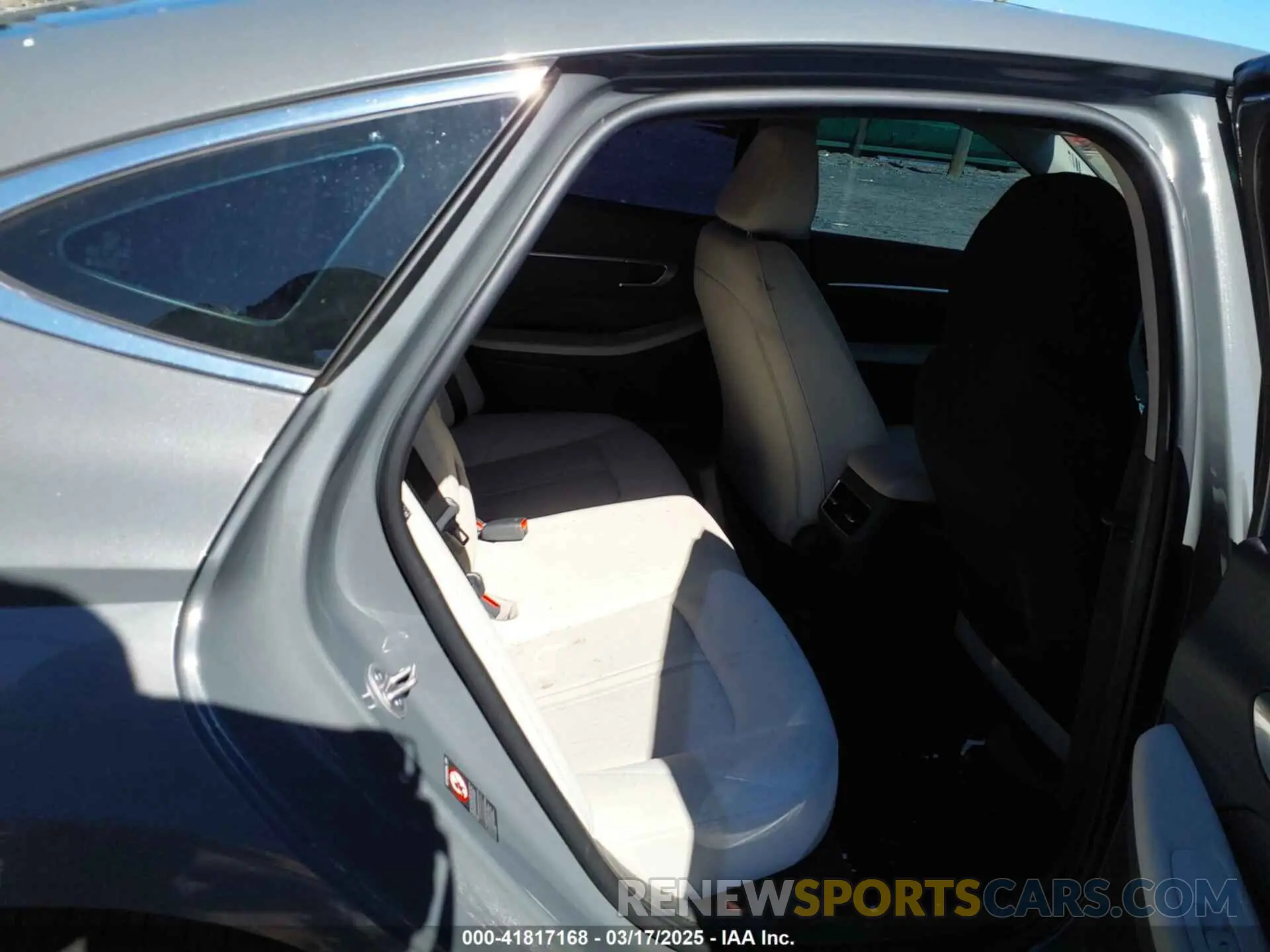 8 Фотография поврежденного автомобиля KMHL14JA3PA306084 HYUNDAI SONATA 2023