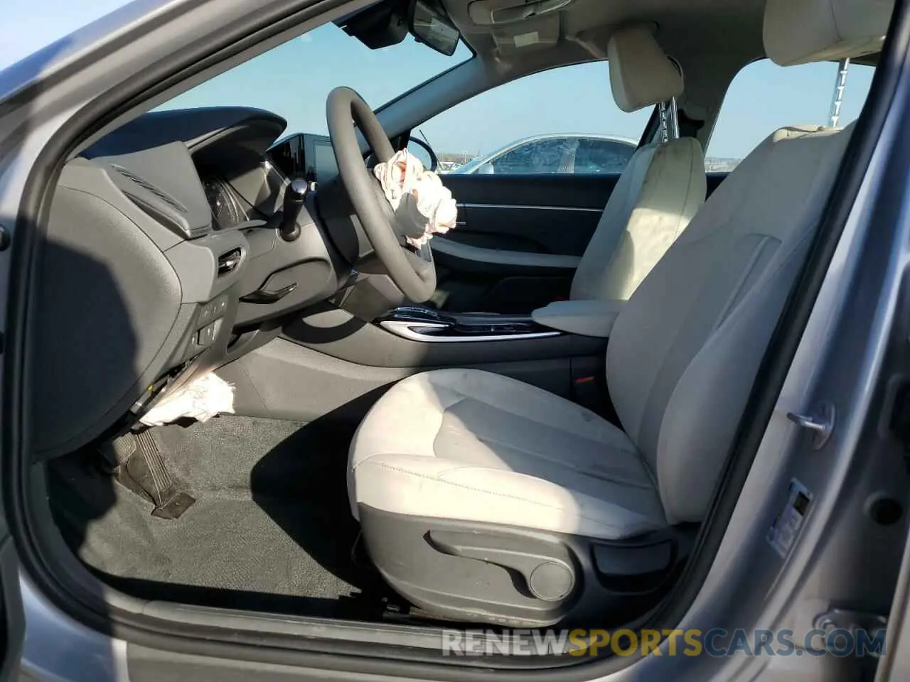 7 Photograph of a damaged car KMHL24JA1PA323267 HYUNDAI SONATA 2023