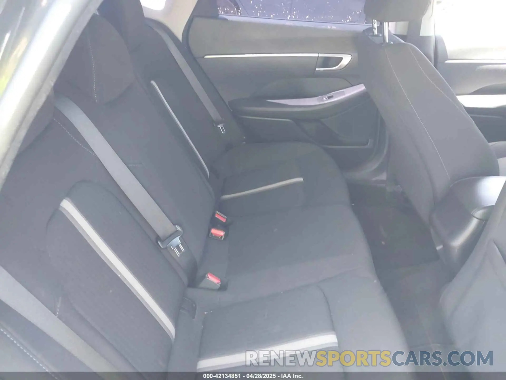 8 Фотография поврежденного автомобиля KMHL24JA3PA300248 HYUNDAI SONATA 2023