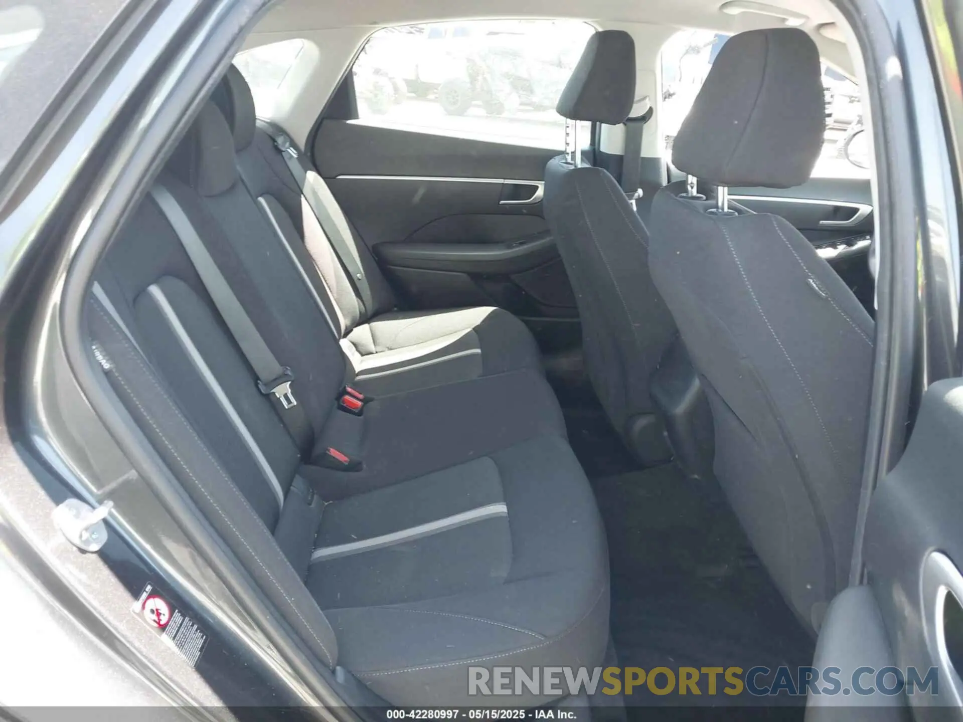 8 Photograph of a damaged car KMHL24JA6PA258349 HYUNDAI SONATA 2023