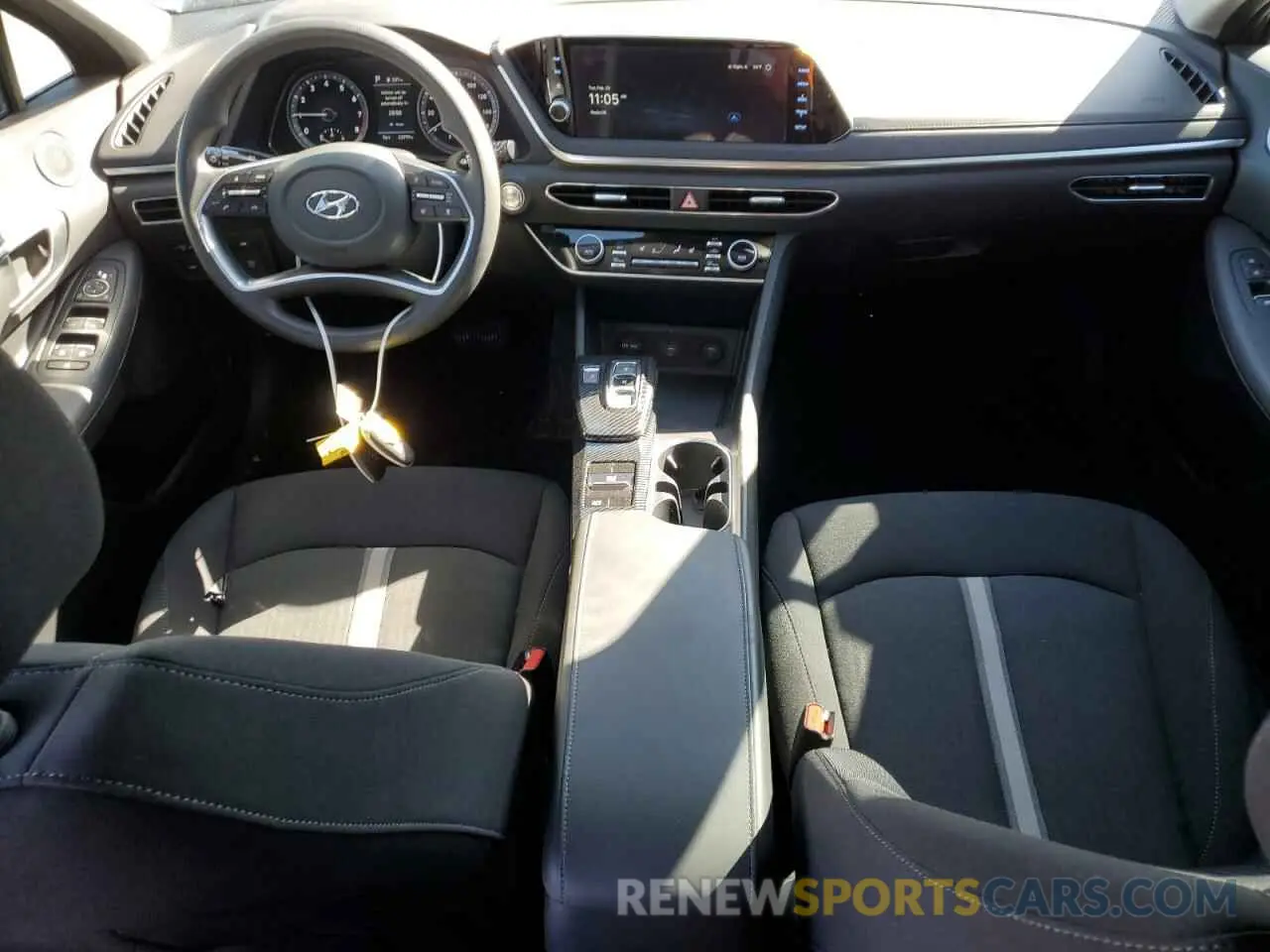 8 Photograph of a damaged car KMHL64JA0PA290220 HYUNDAI SONATA 2023