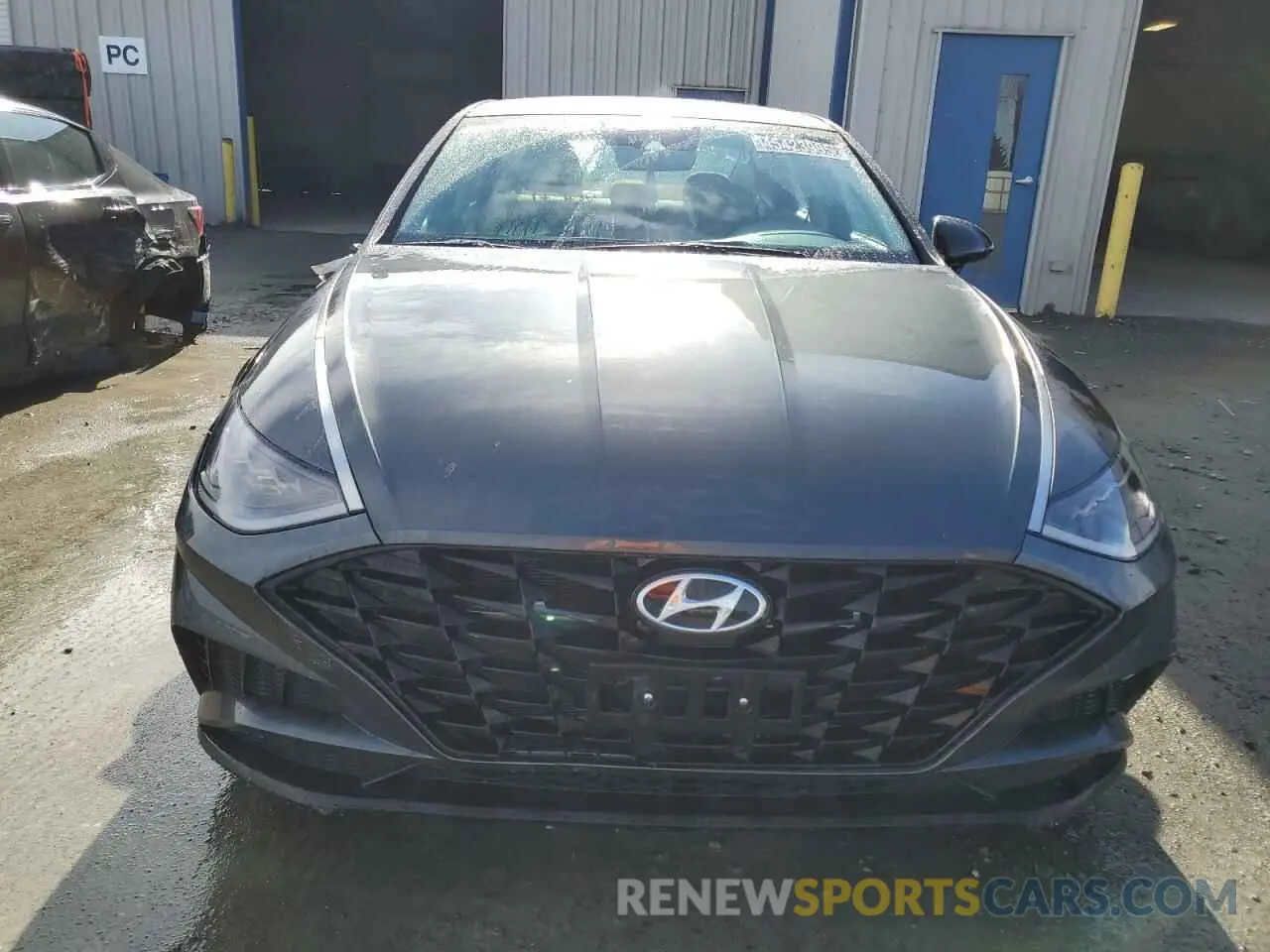 5 Photograph of a damaged car KMHL64JA0PA318856 HYUNDAI SONATA 2023